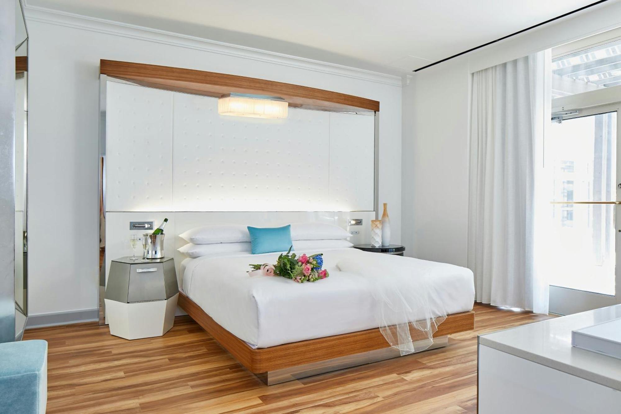 Renaissance Southpark 4*
