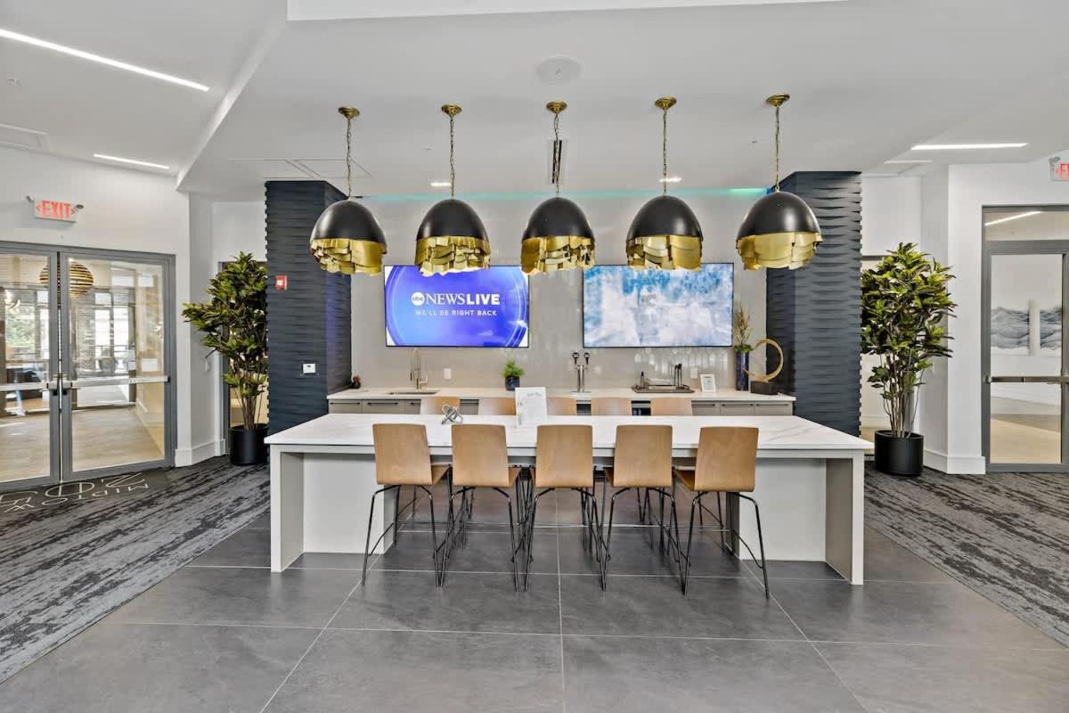 Chic - 5 Min Dt, Gym, Parking, W-d - Sleeps 6 * Charlotte