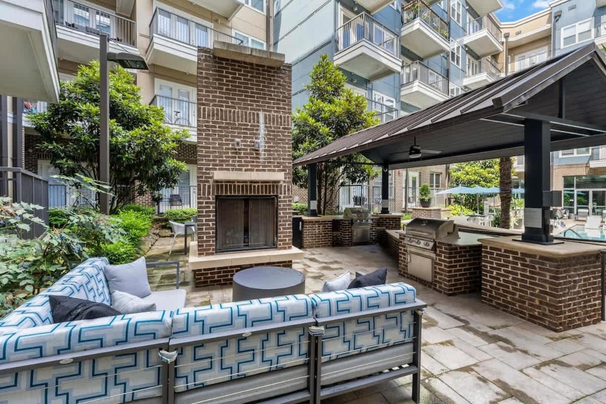 Chic - 5 Min Dt, Gym, Parking, W-d - Sleeps 6 Apartment