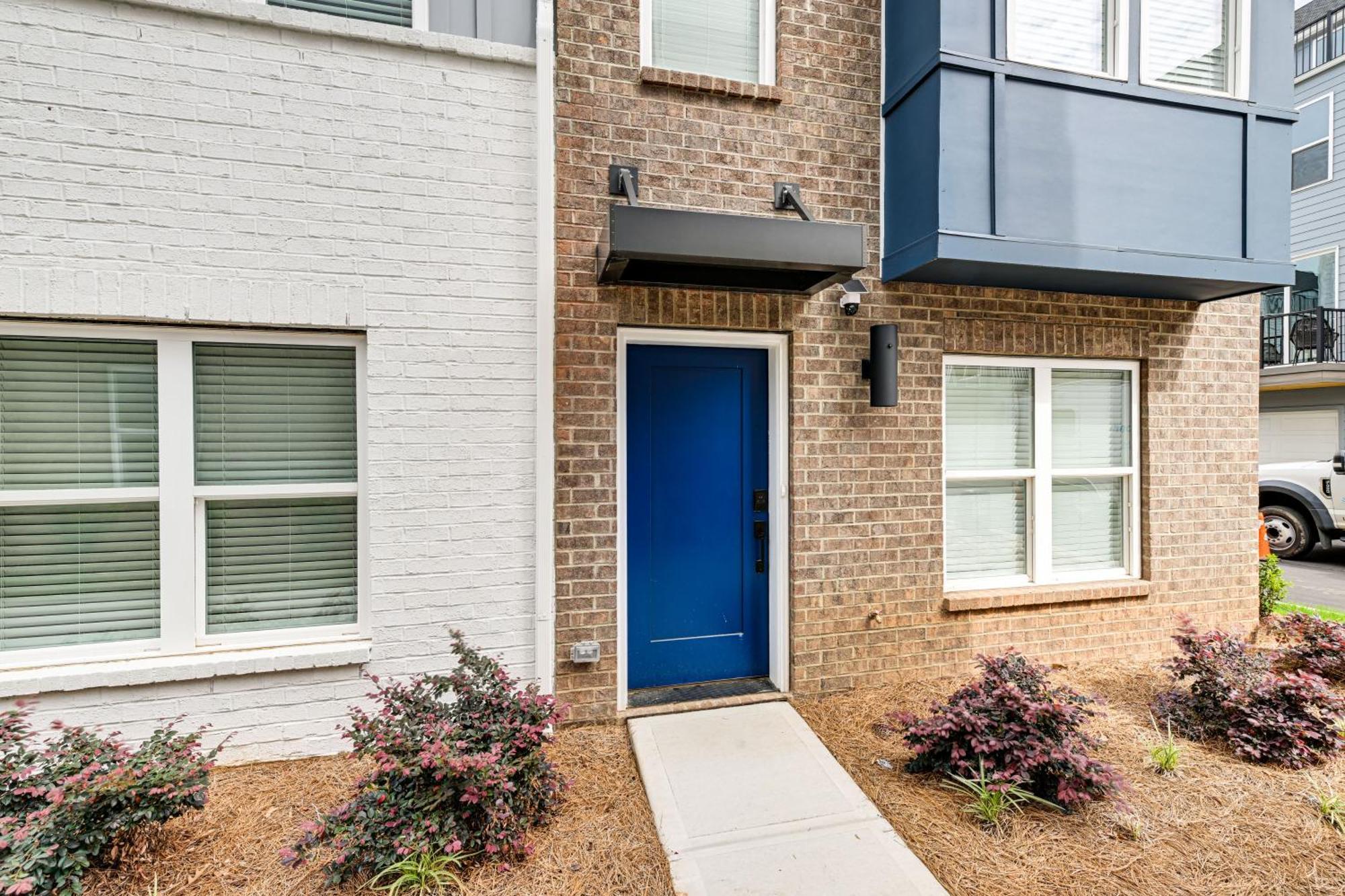 2 Mi To Uptown Townhome With Balconies! * Charlotte