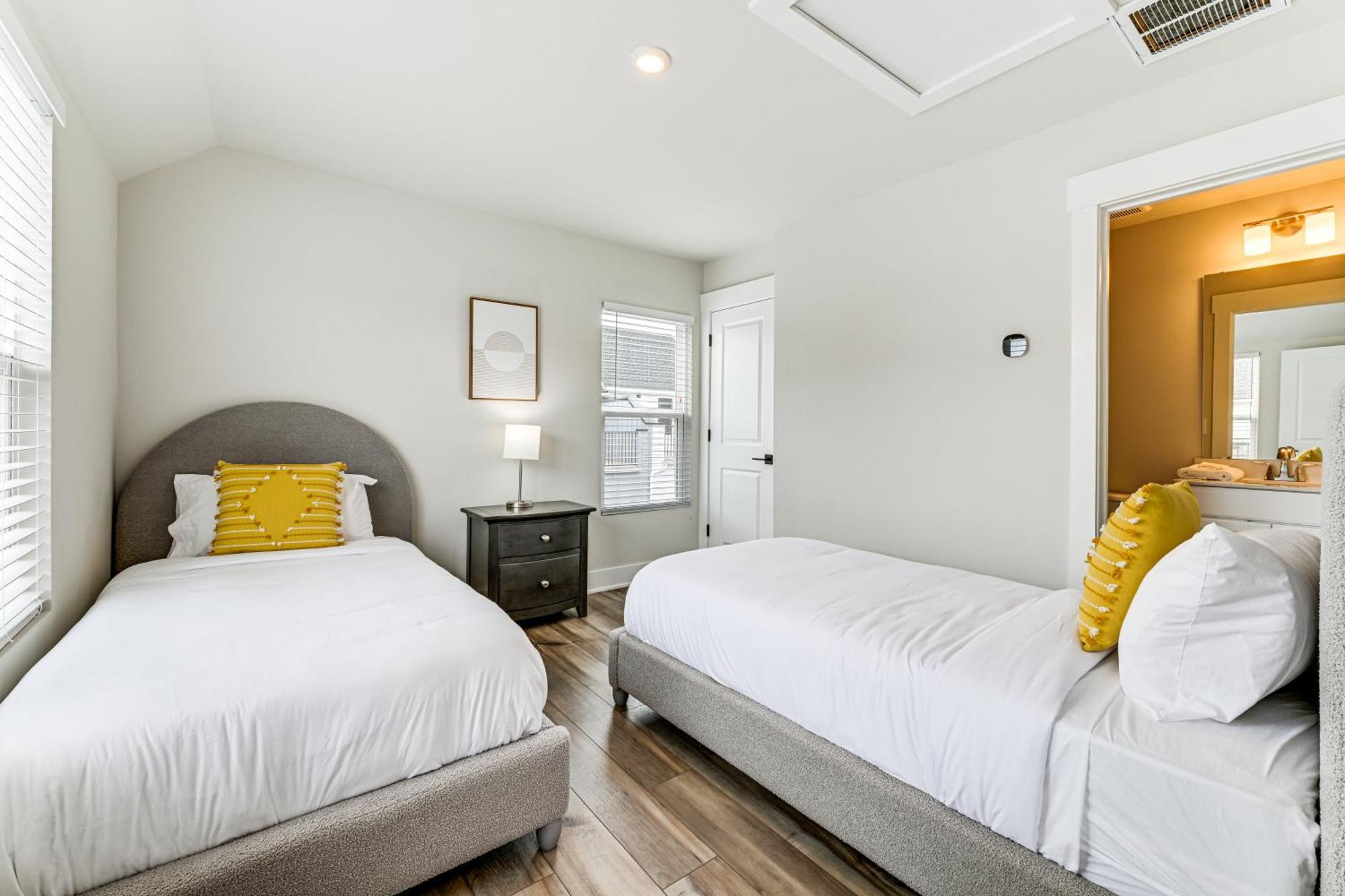 2 Mi To Uptown Townhome With Balconies!