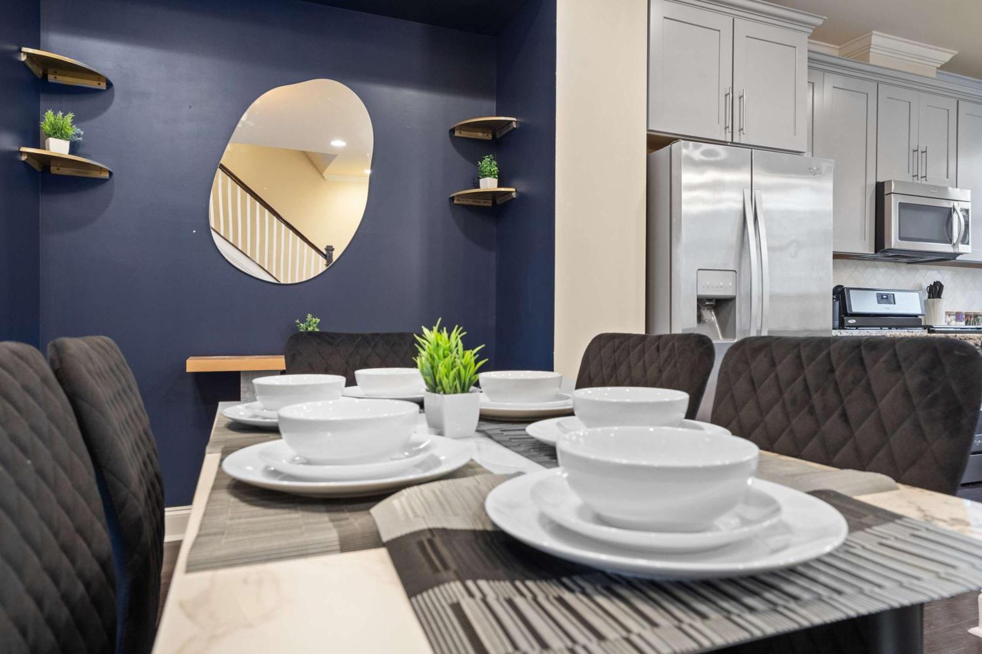 Luxurious King 3br Townhouse In Uptown Charlotte! Holiday home *
