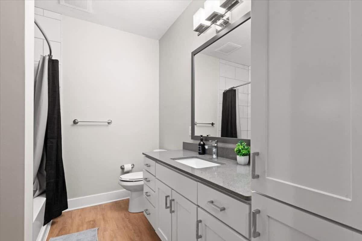 Apartment Luxe King 2br In Waverly