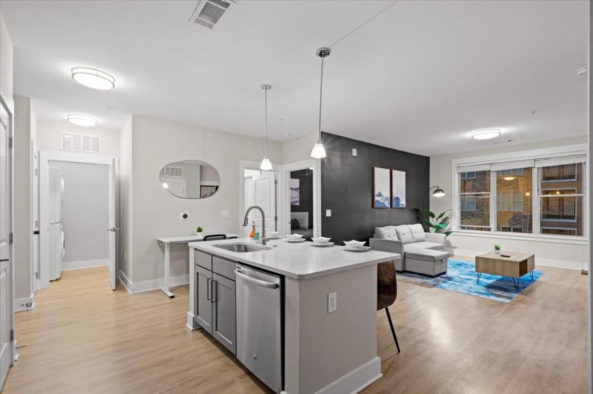 Luxe King 2br In Waverly Apartment Charlotte