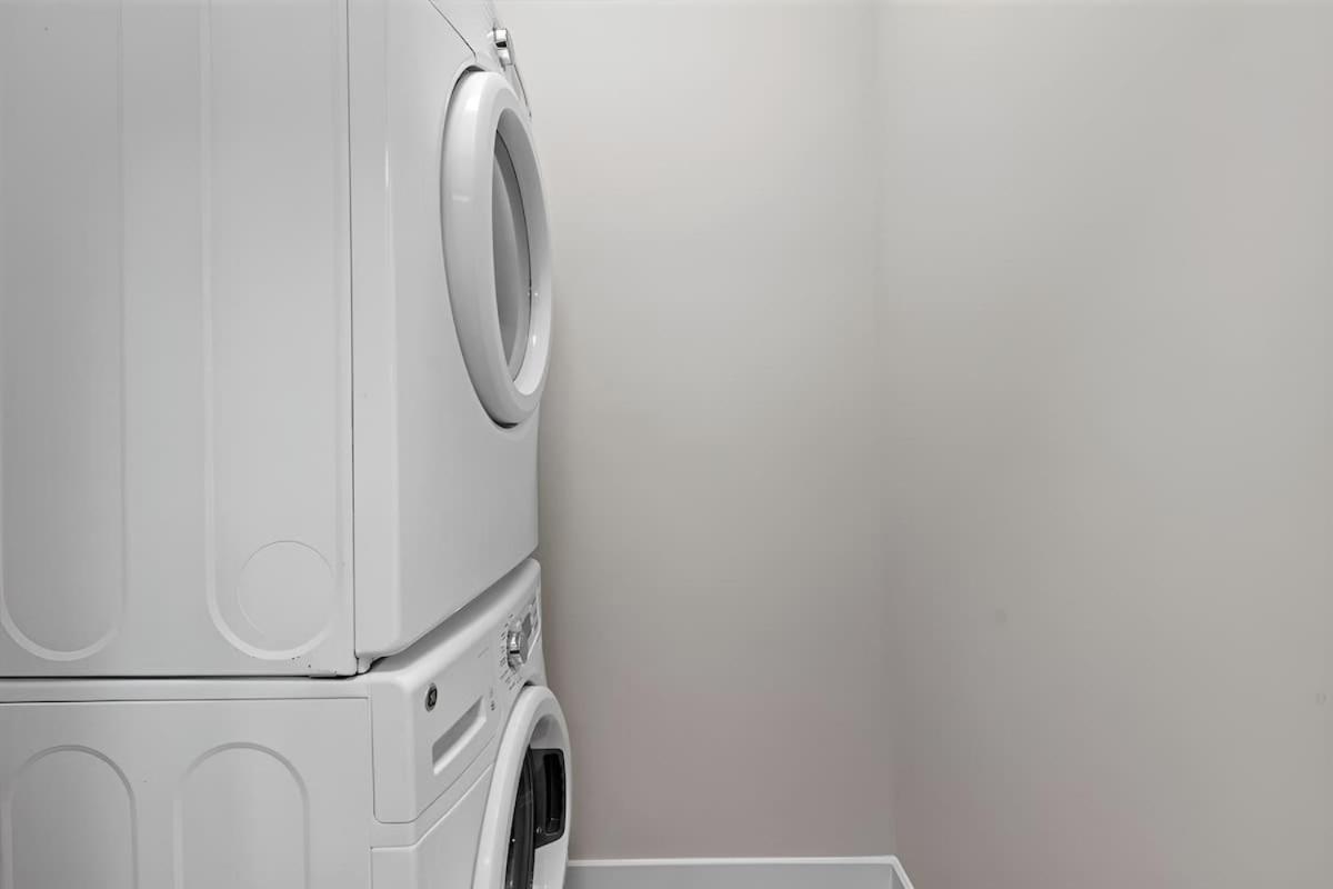 Luxe King 2br In Waverly Apartment *