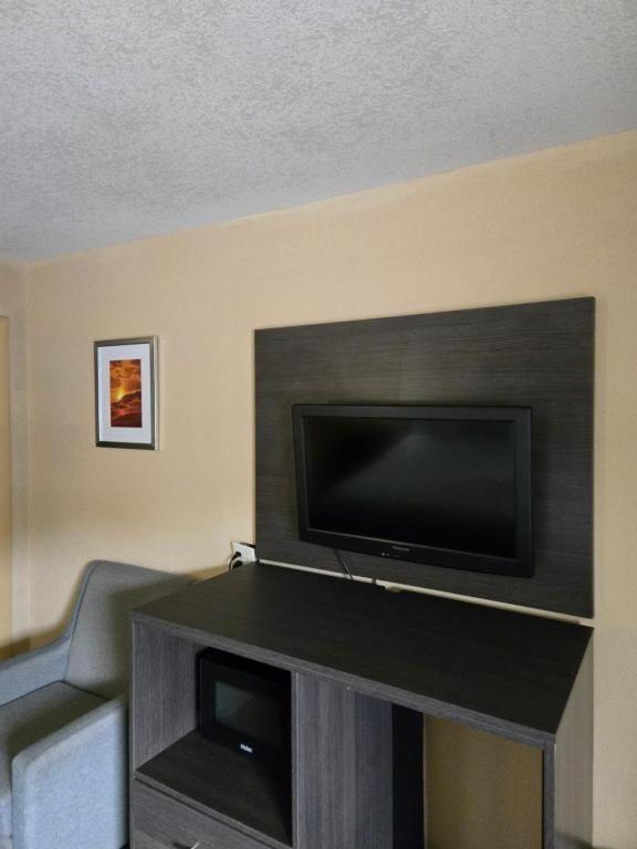 Days By Wyndham Northlake 2*