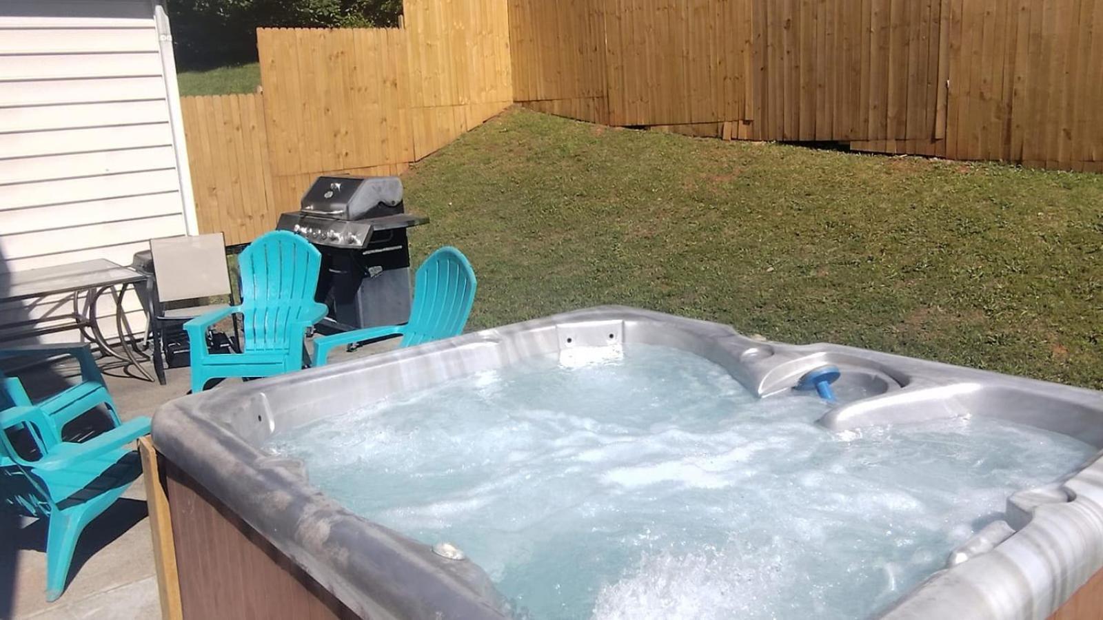 Cozy 4b 2 5b King Beds Jacuzzi Charlotte