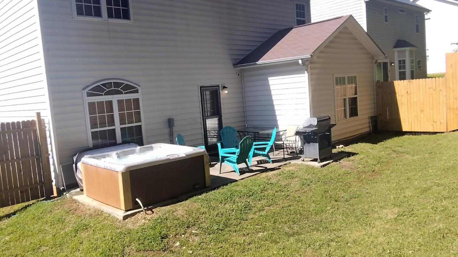 Holiday home Cozy 4b 2 5b King Beds Jacuzzi