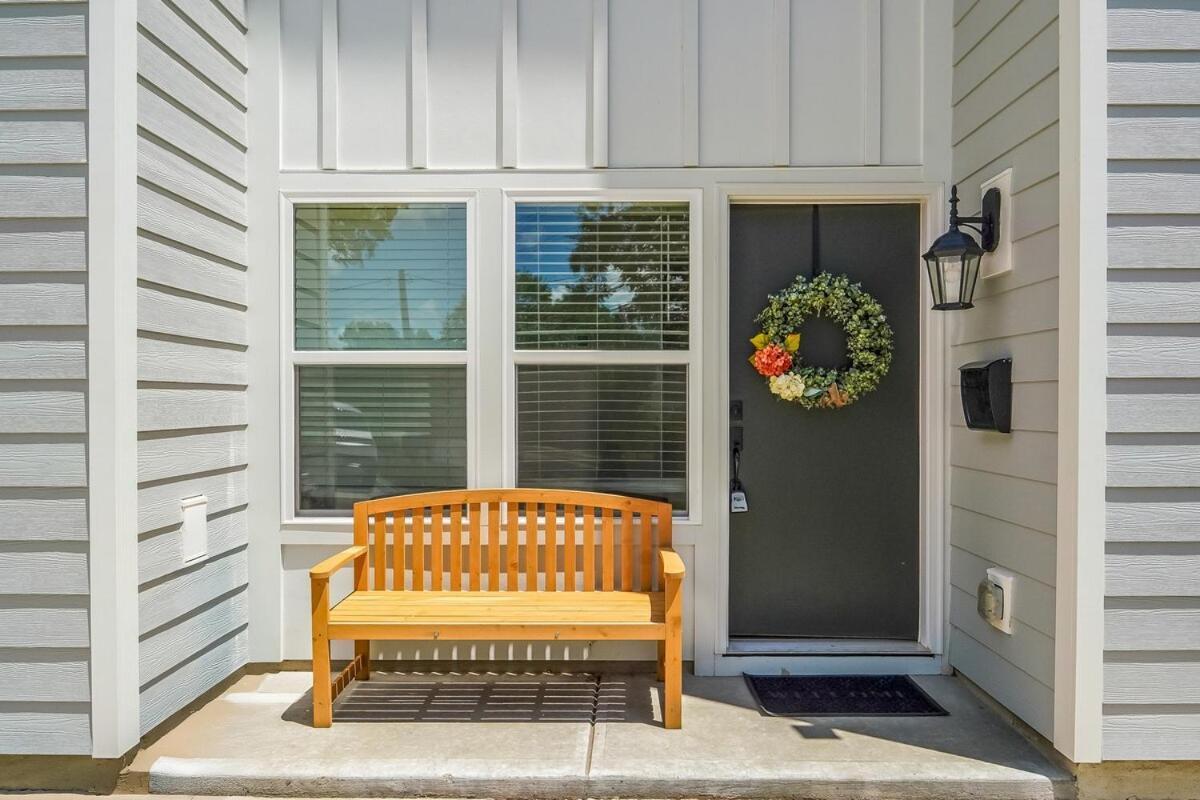 New Build - 3 Private Baths - Close To Uptown Holiday home *