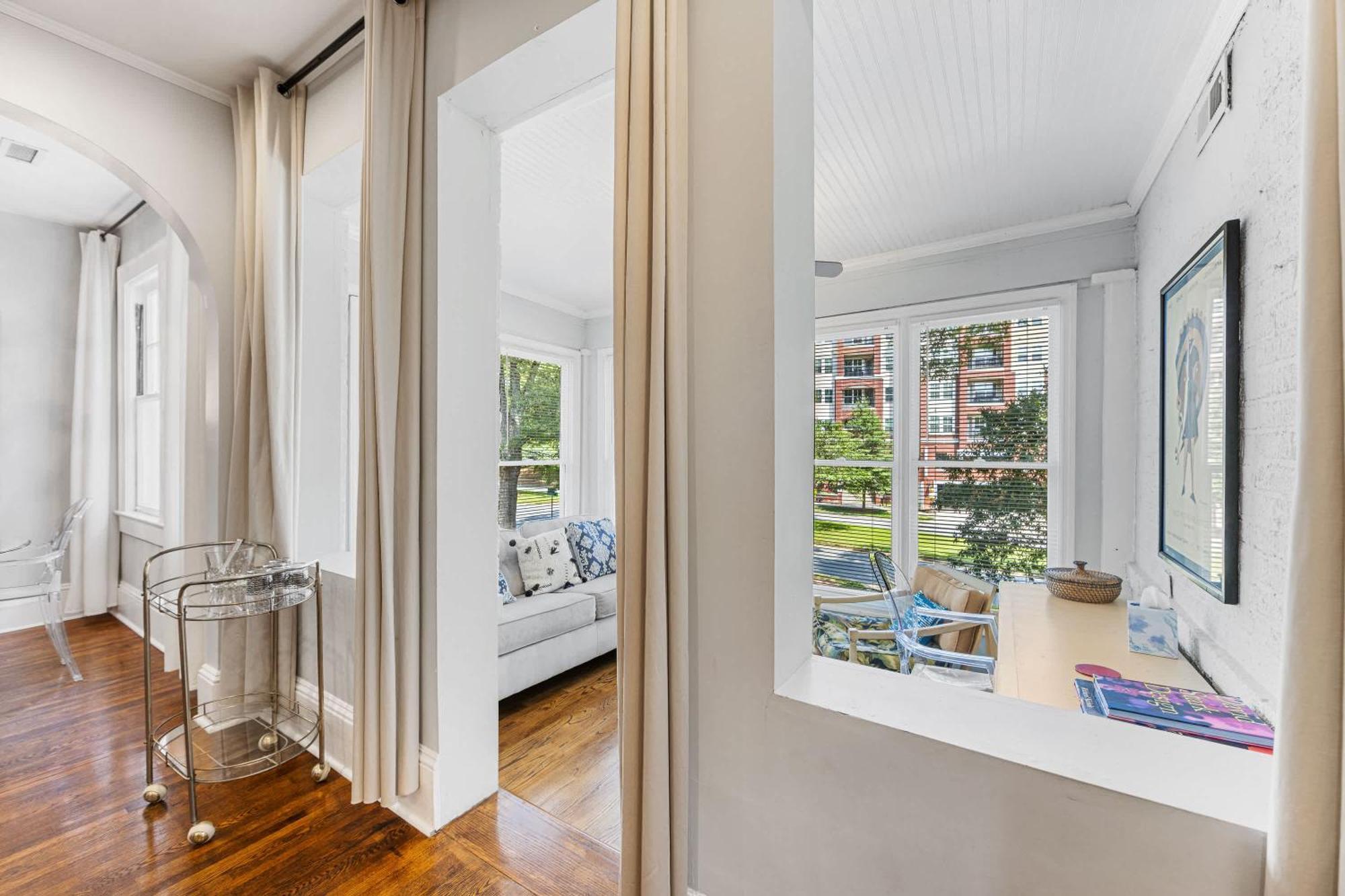 Holiday home Contemporary Gem In The Heart Of Myers Park