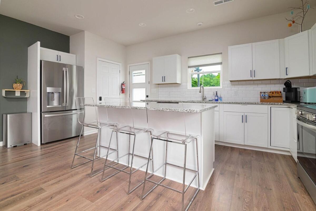Modern Ranch Fenced Backyard - 6 Mins To South End