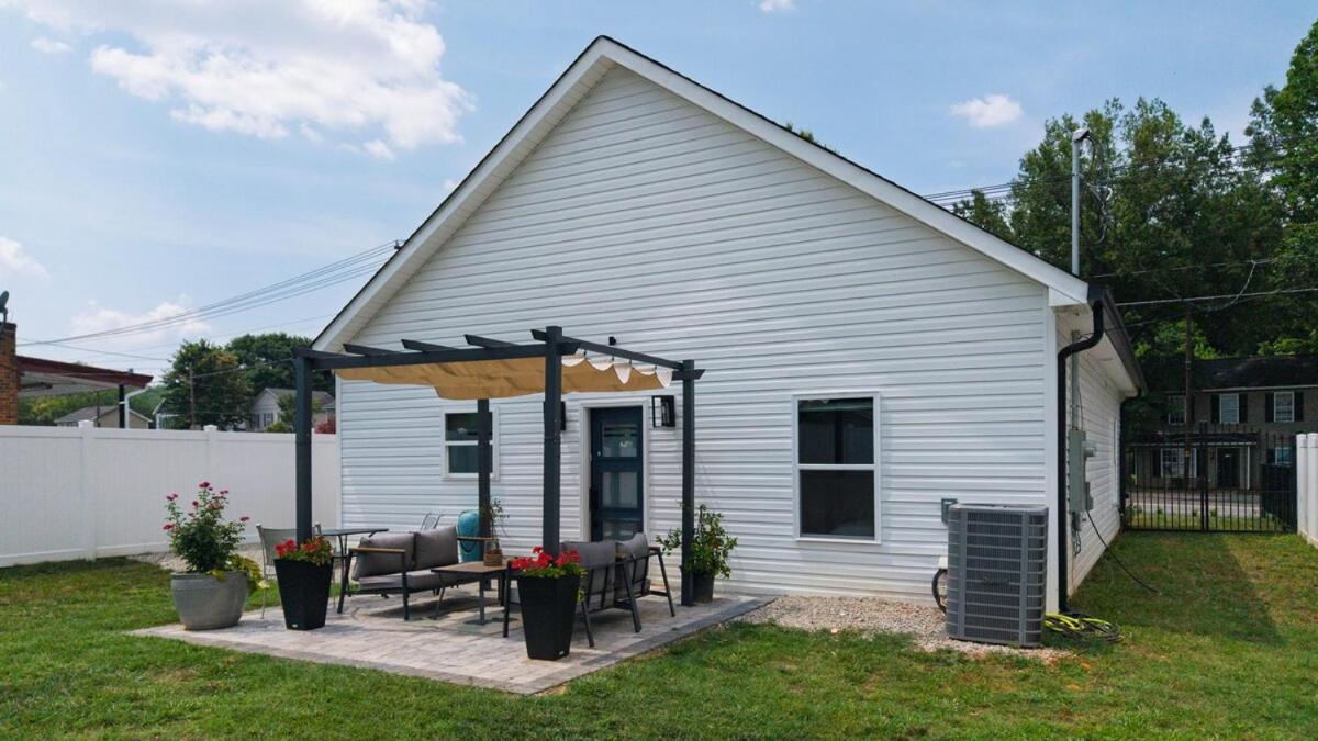 Modern Ranch Fenced Backyard - 6 Mins To South End *