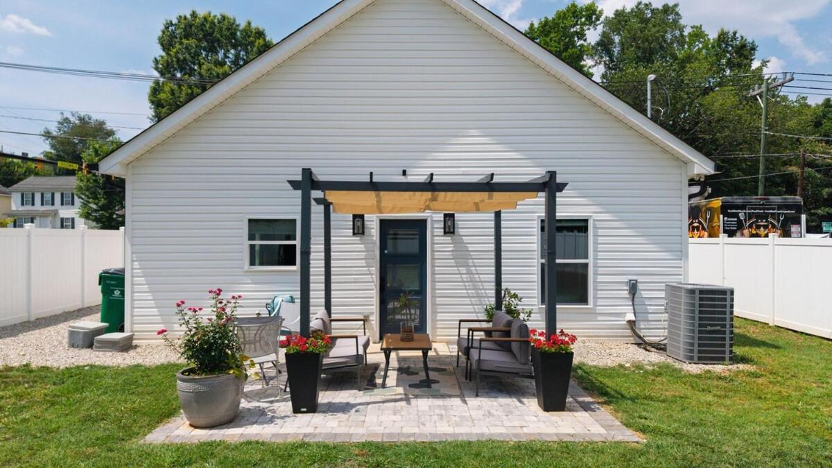 Modern Ranch Fenced Backyard - 6 Mins To South End Charlotte
