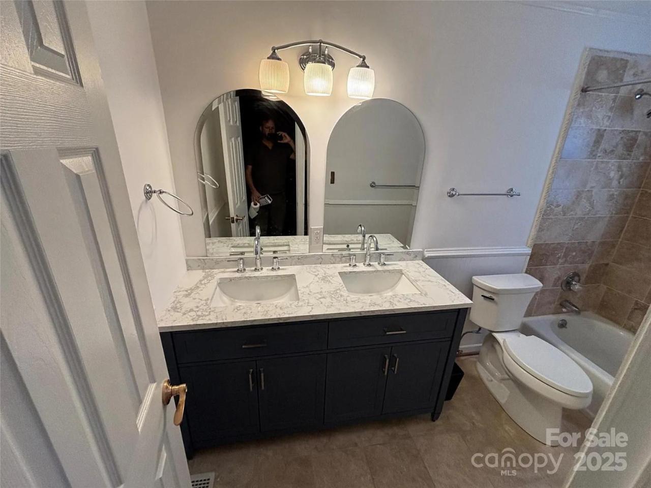 The Davis Den Stylish Pet-friendly Escape Holiday home *
