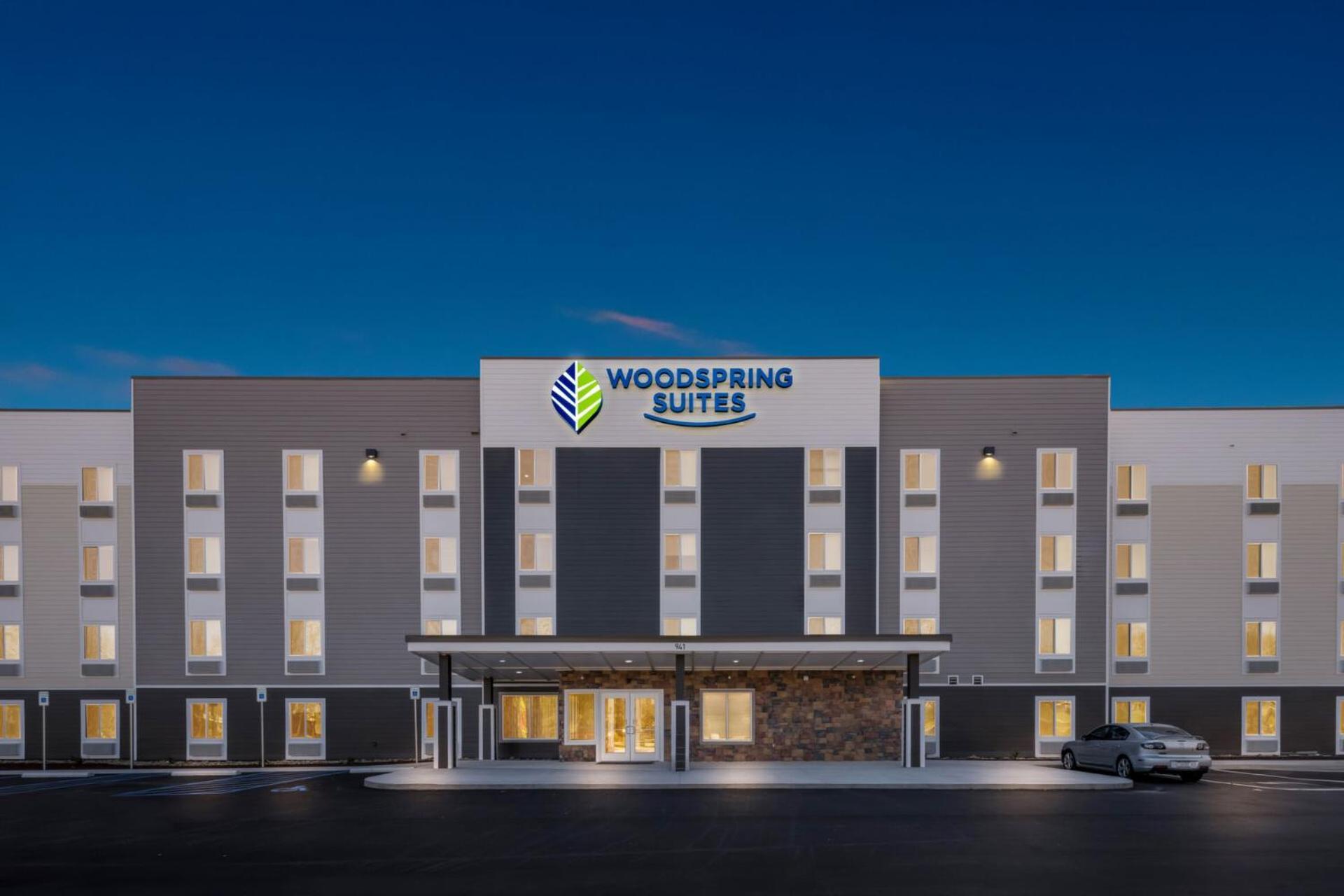Woodspring - Arrowood Hotel