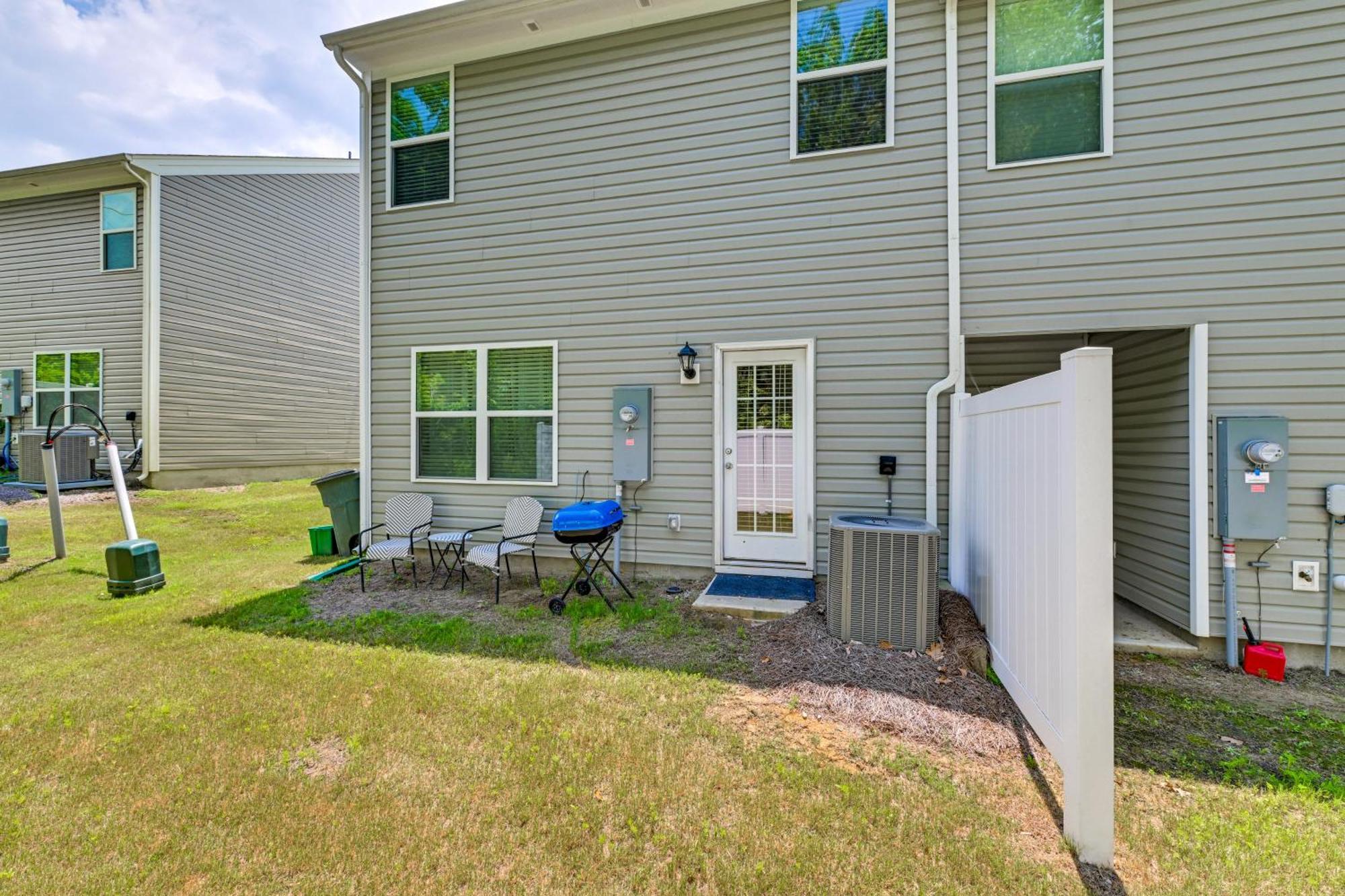 7 Mi To Uptown - Pet-friendly 2-story Townhome! Charlotte