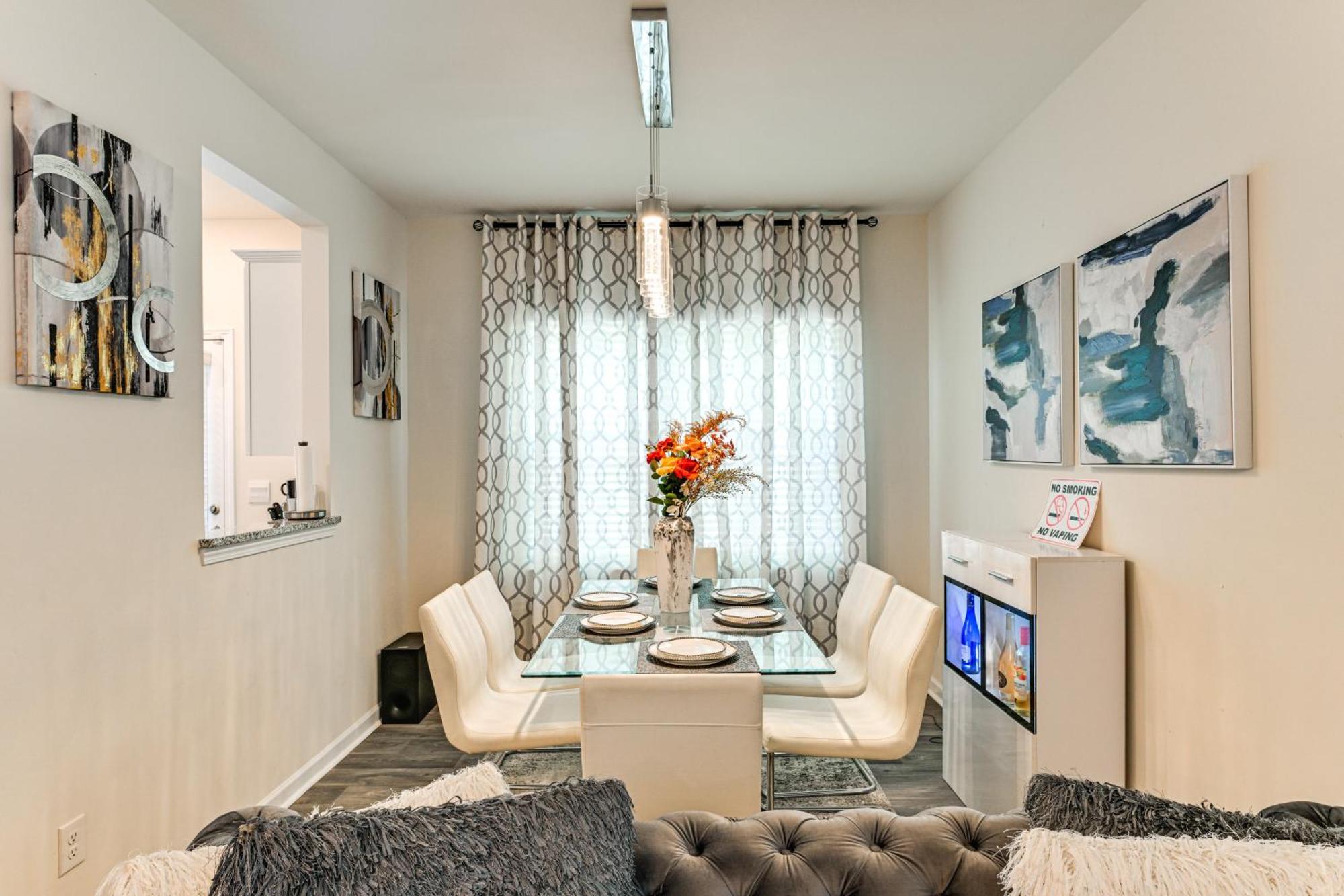 7 Mi To Uptown - Pet-friendly 2-story Townhome! Holiday home *