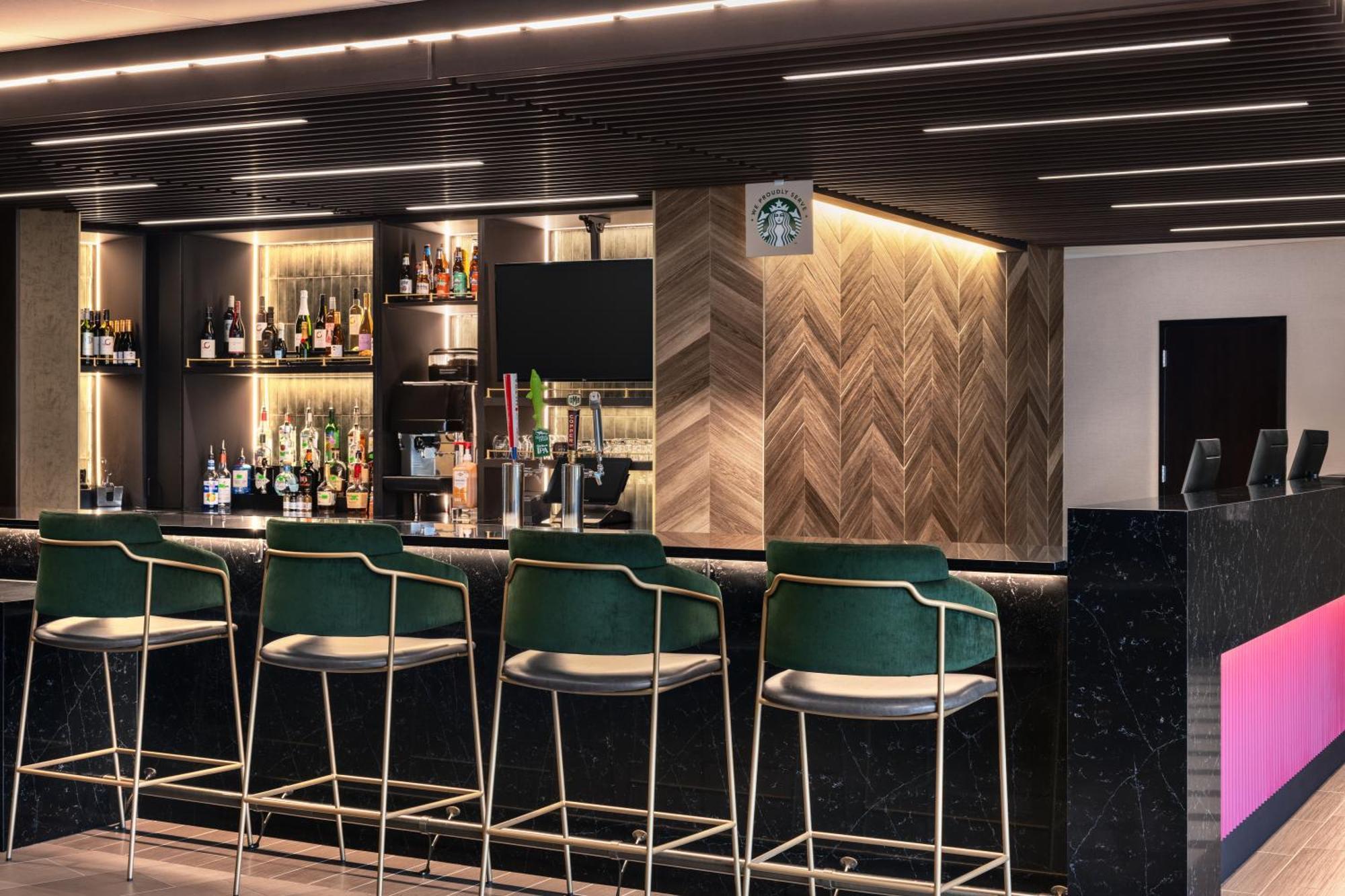 Hyatt Place Downtown Hotel 3*