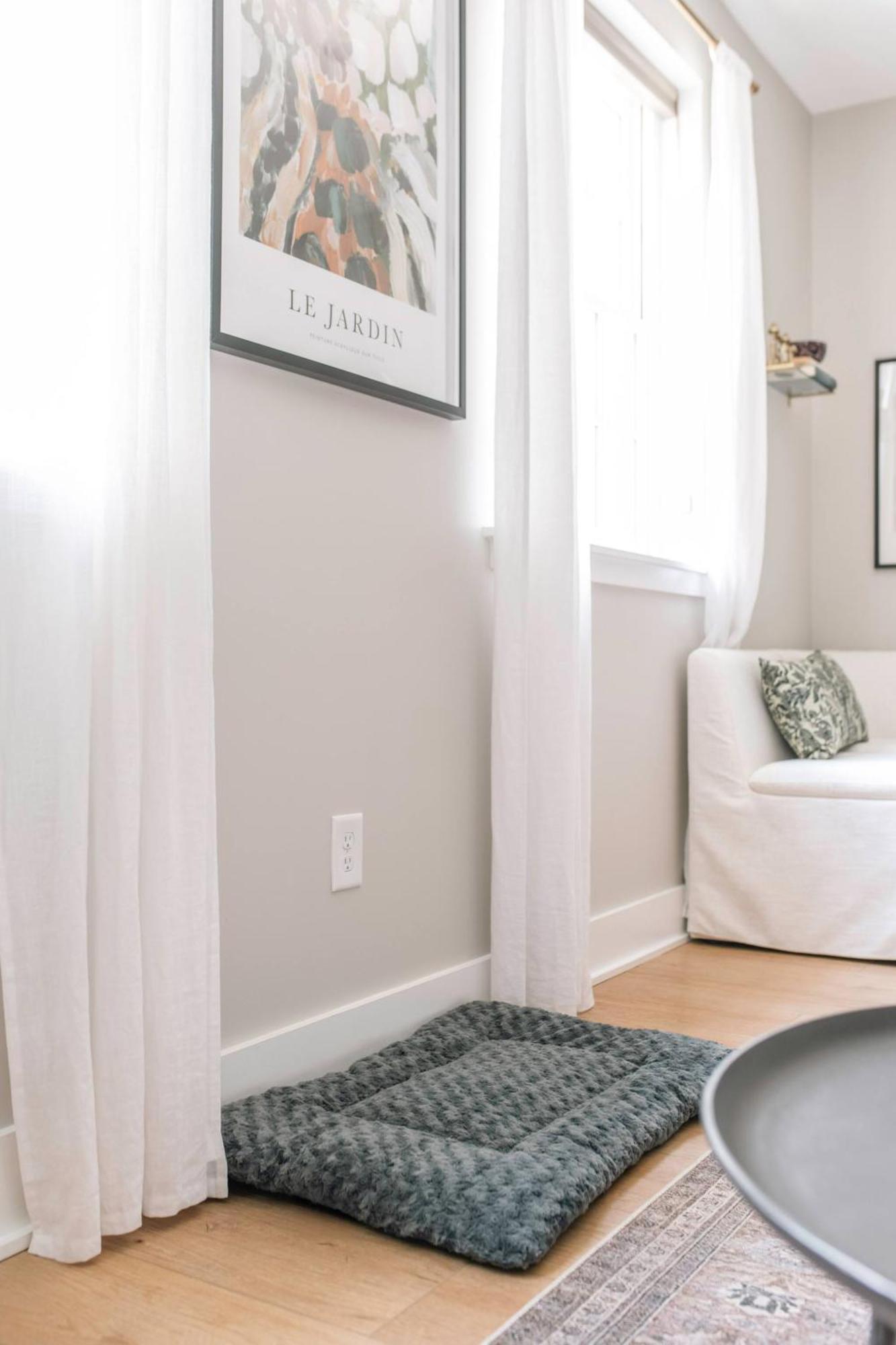 Modern Retreat With Rooftop Firepit Near Uptown