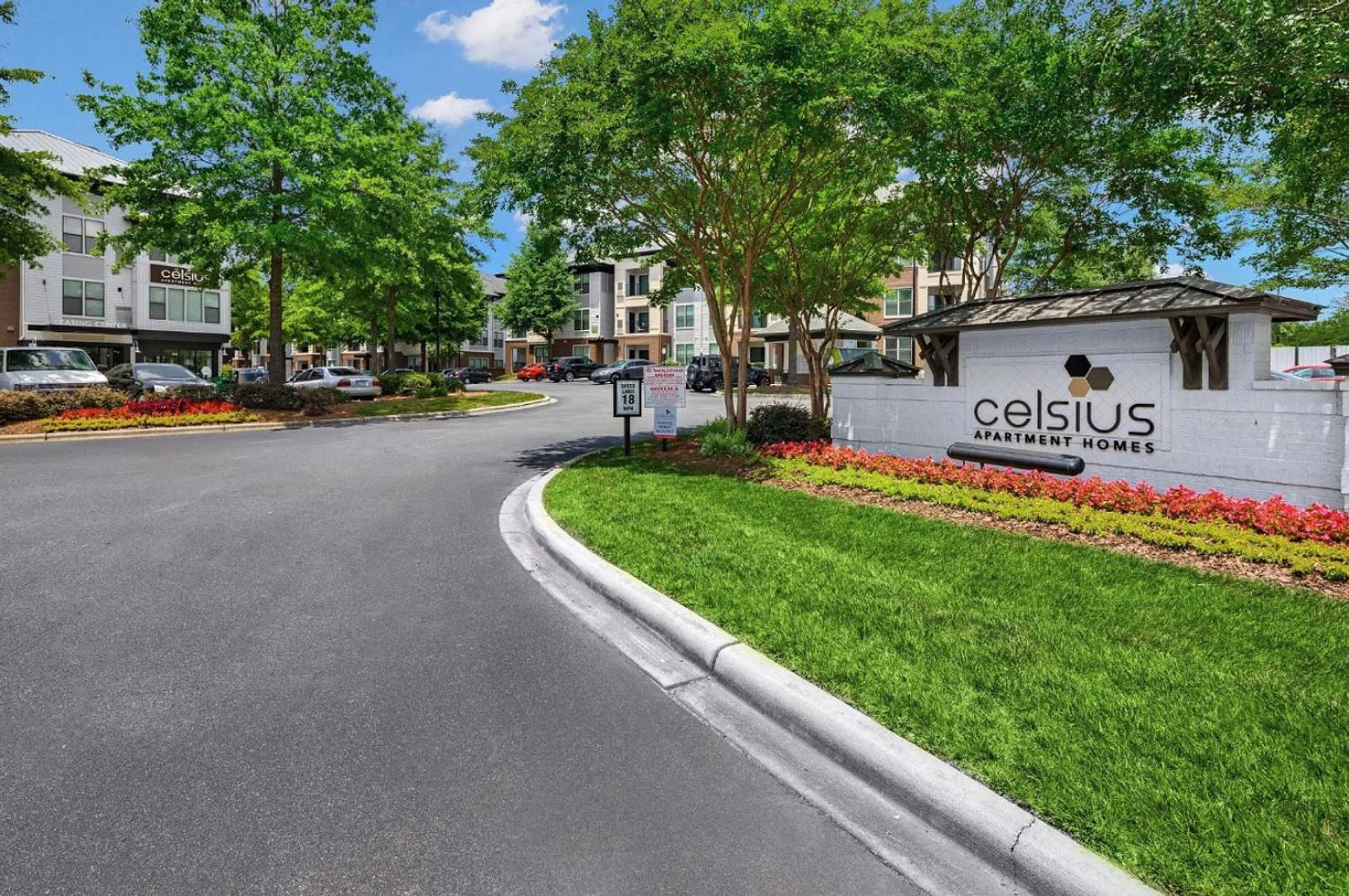 Apartment Landing Furnished - *