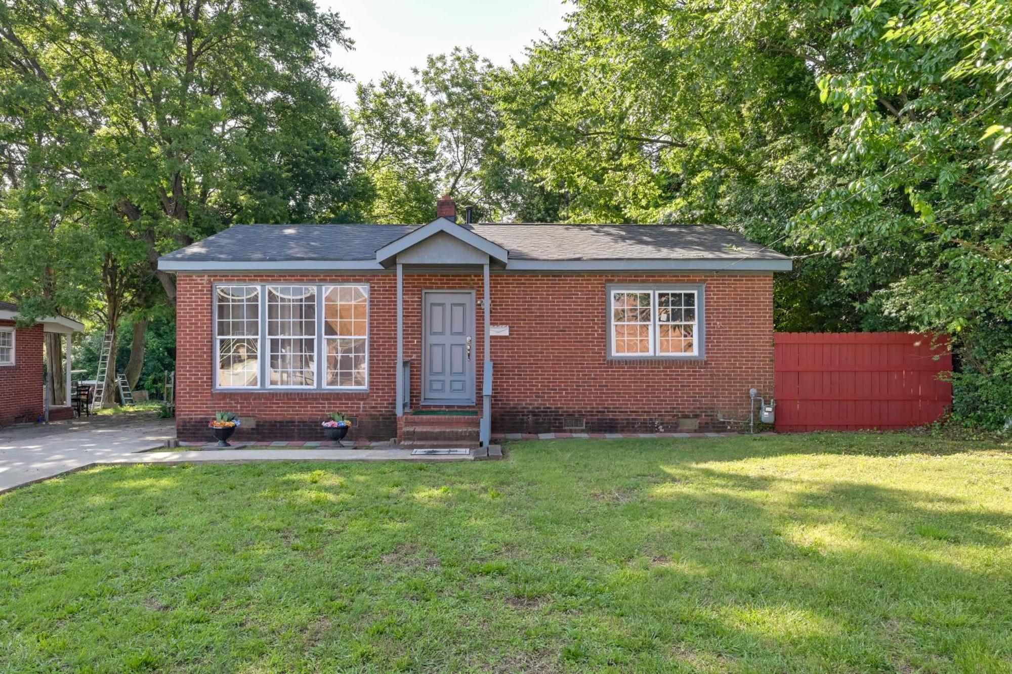 Holiday home 2 Mi To Center North End