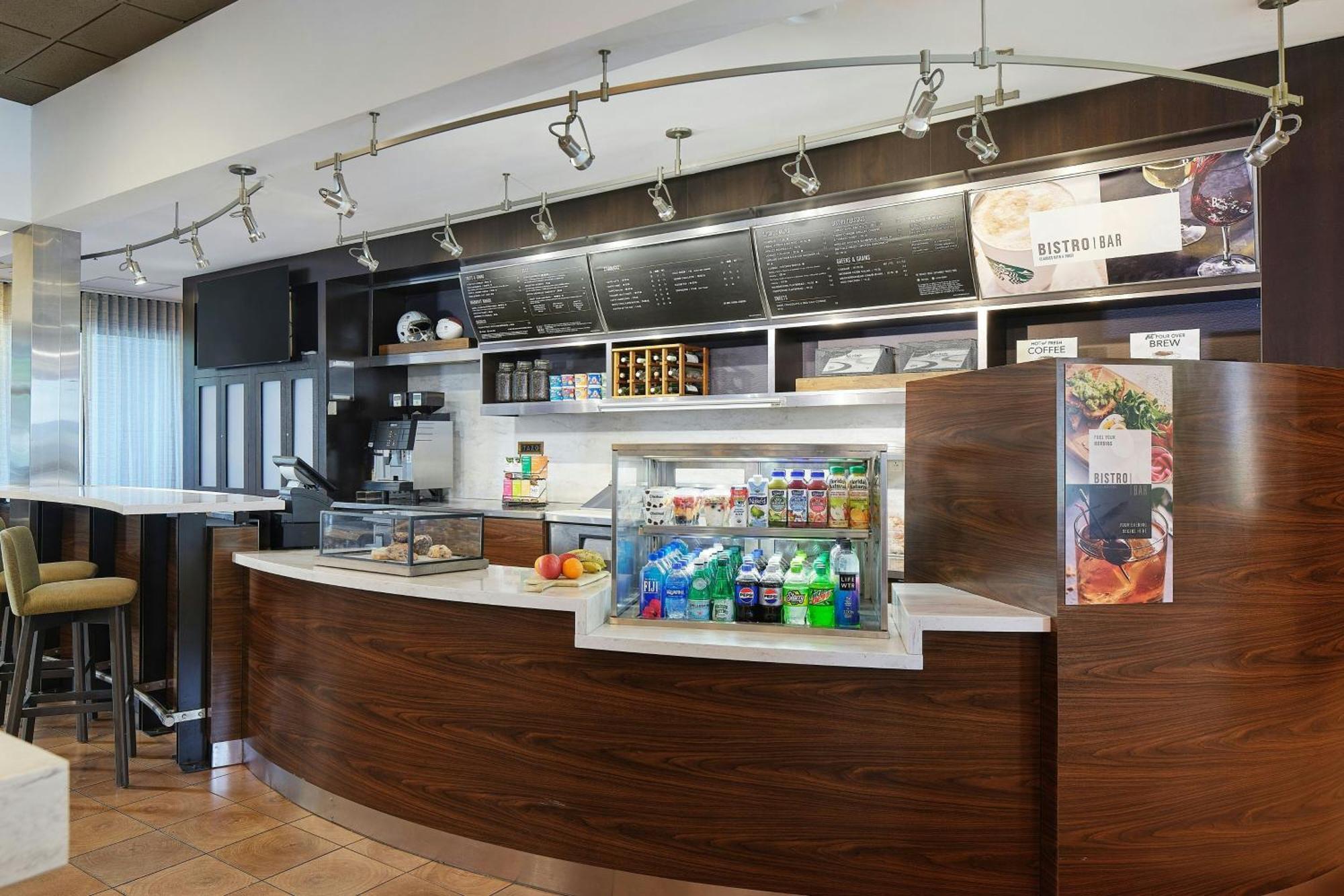 Courtyard Southpark Hotel