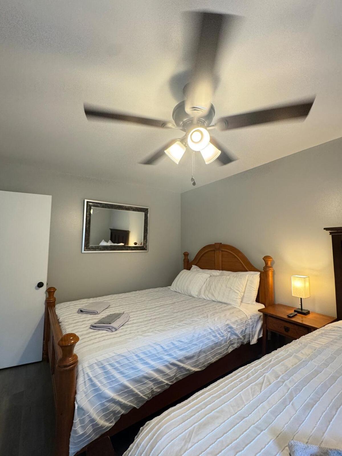 Apartment 3 Bedroom Town