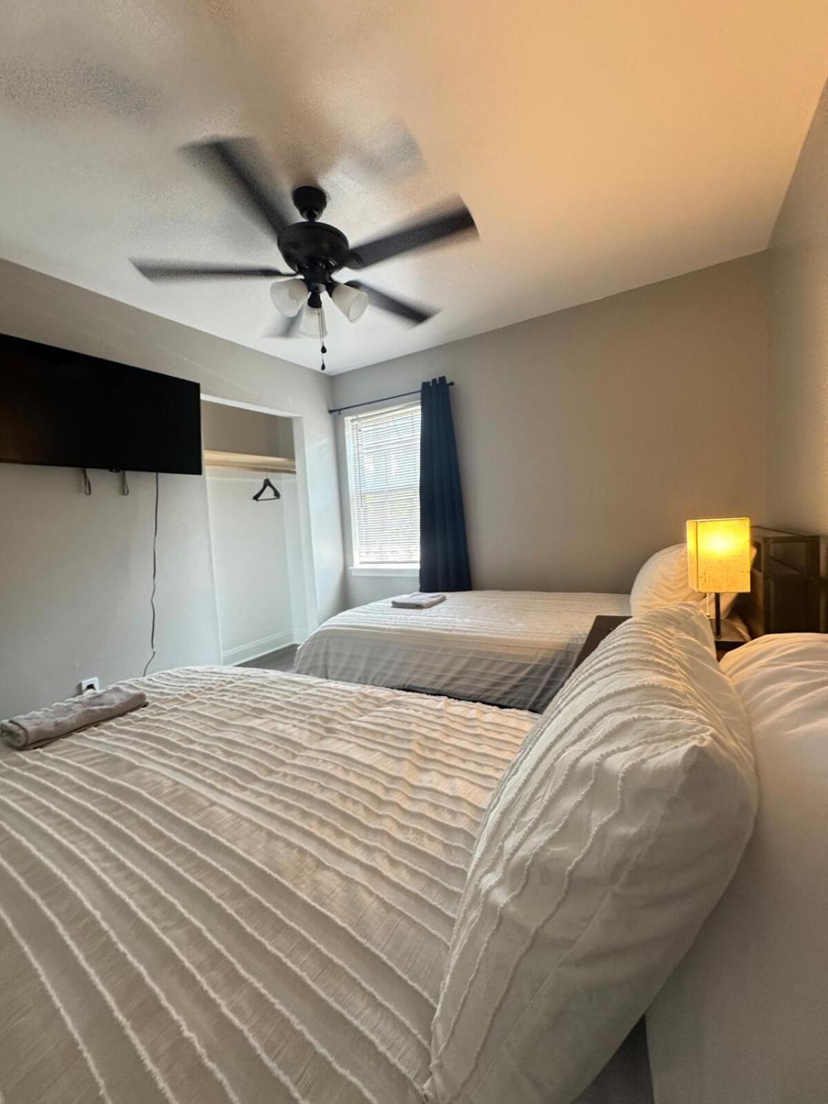 Apartment 3 Bedroom Town *