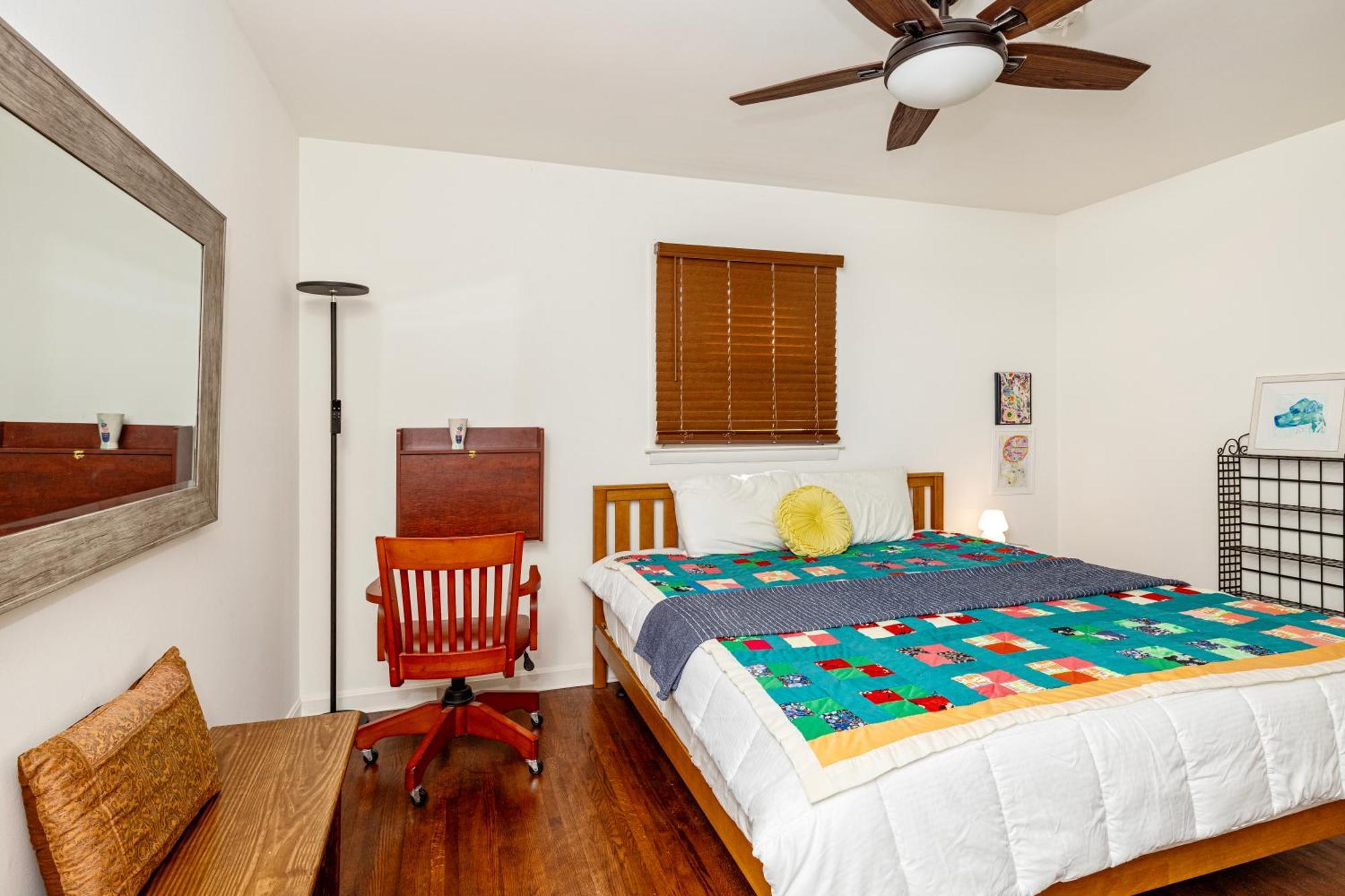Holiday home Trendy Bohemian Bungalow, Close To Uptown, Plaza & Noda *