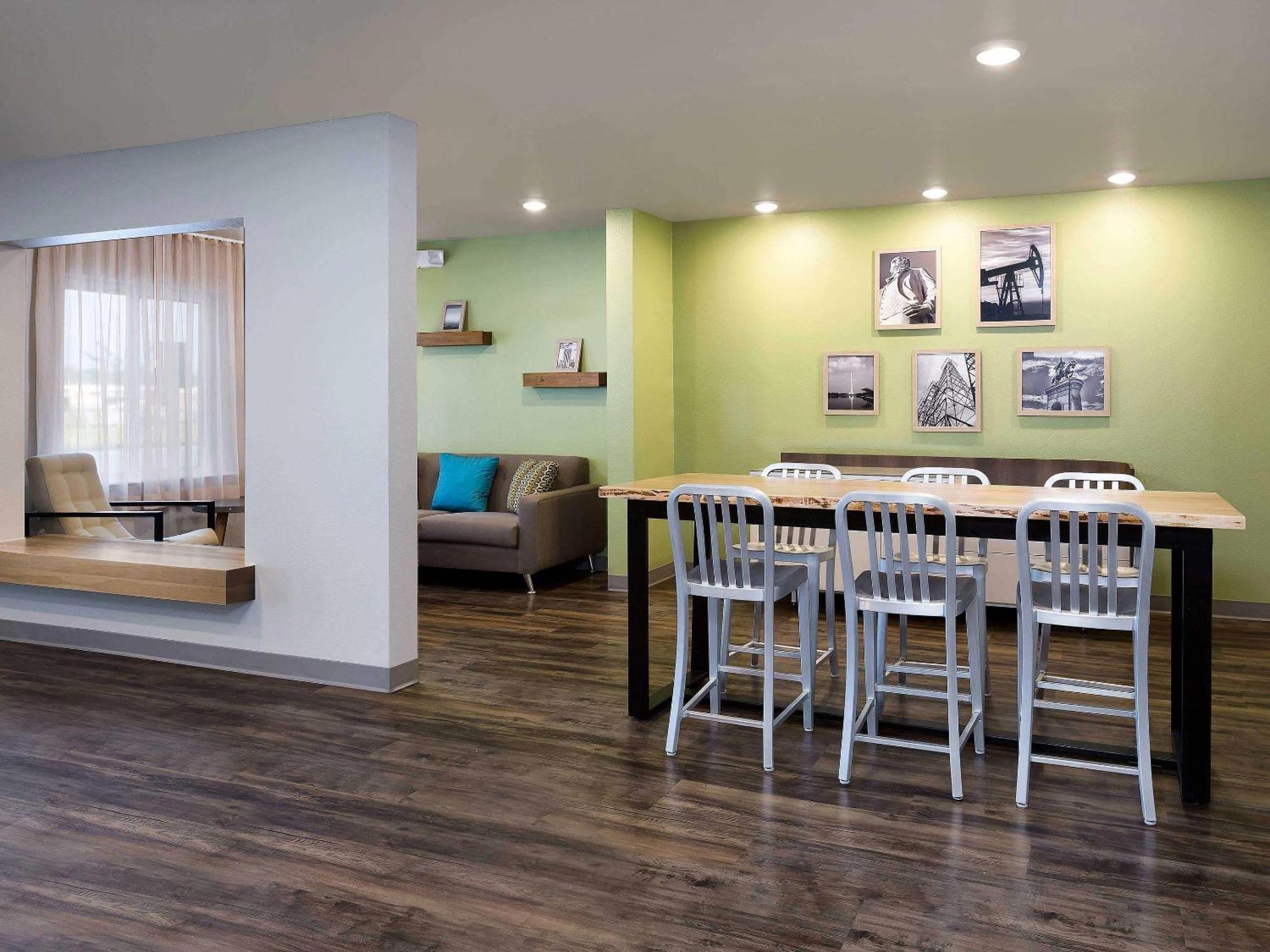 Woodspring Airport Hotel Charlotte