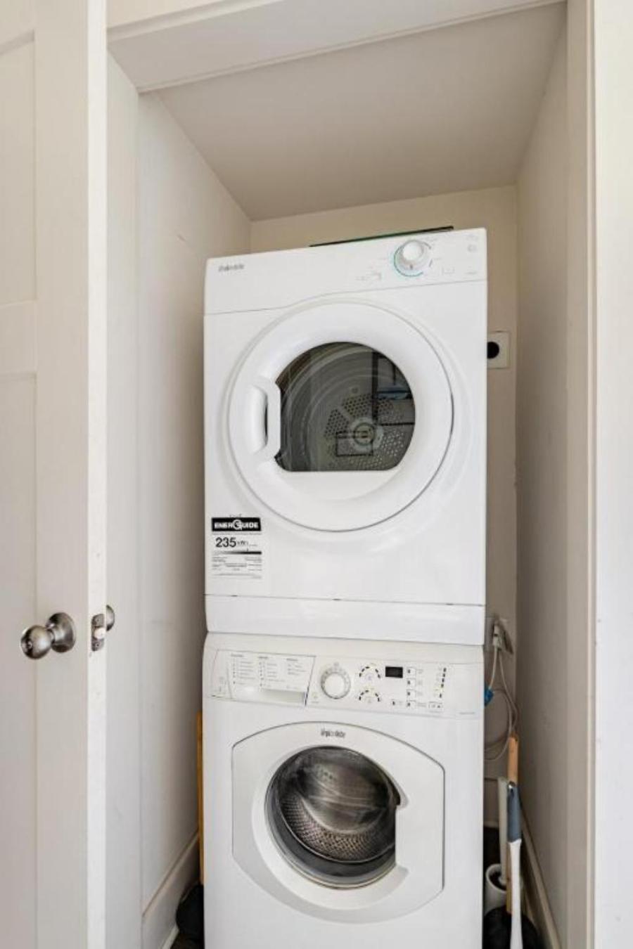 Quaint 310c - Minutes From Uptown Apartment *