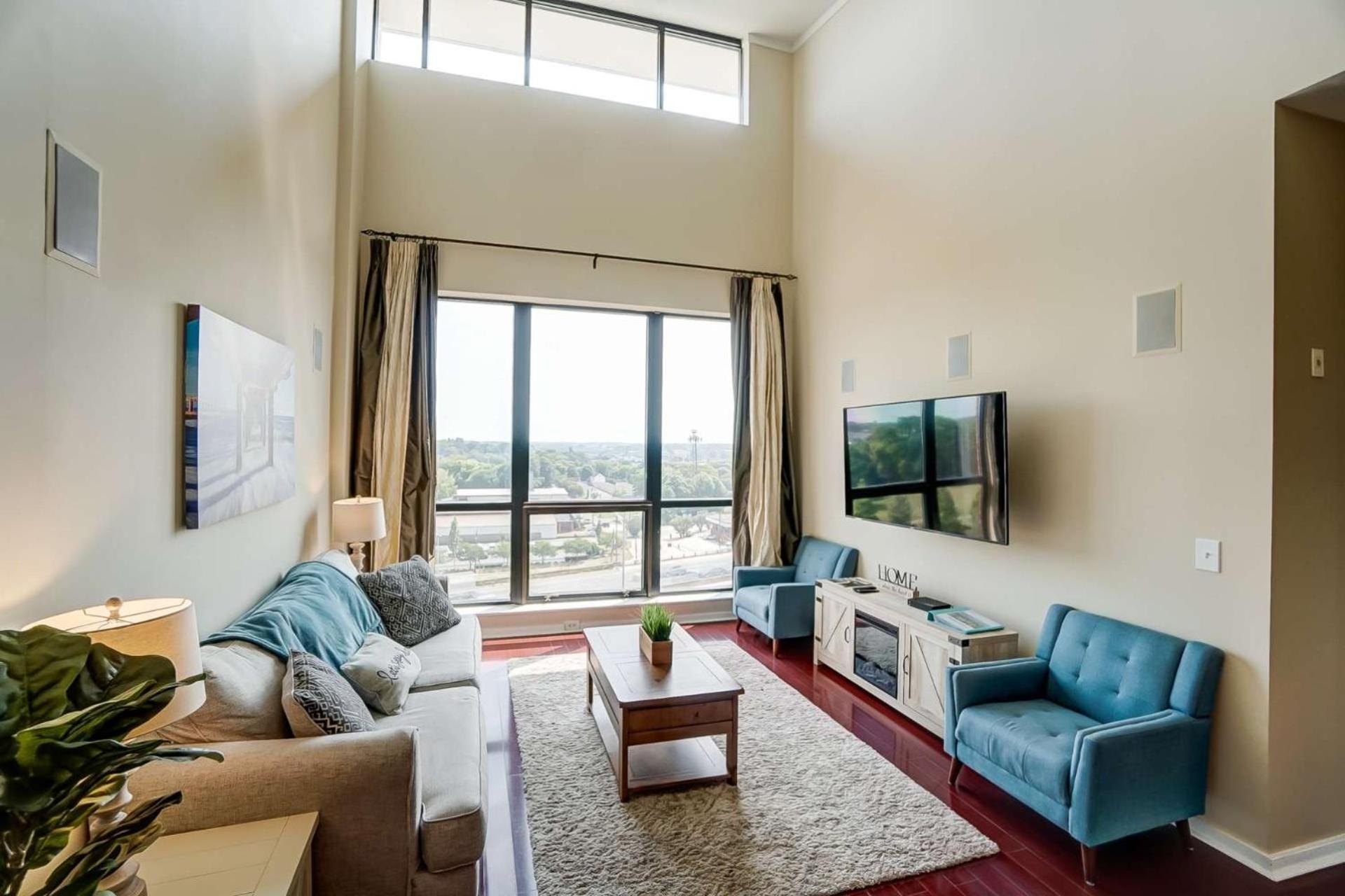 Luxury Uptown Penthouse Holiday home