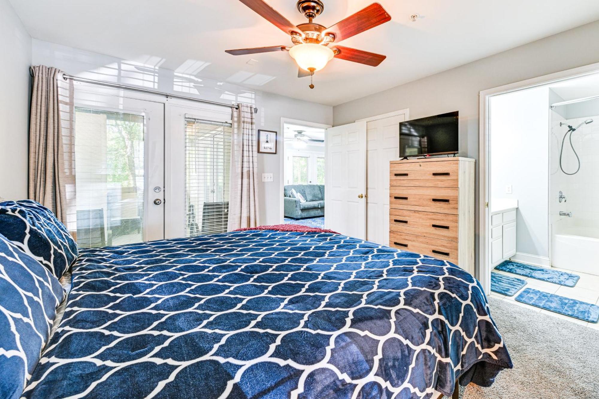 Half Mi To Bank Of America Stadium Uptown Condo! Charlotte