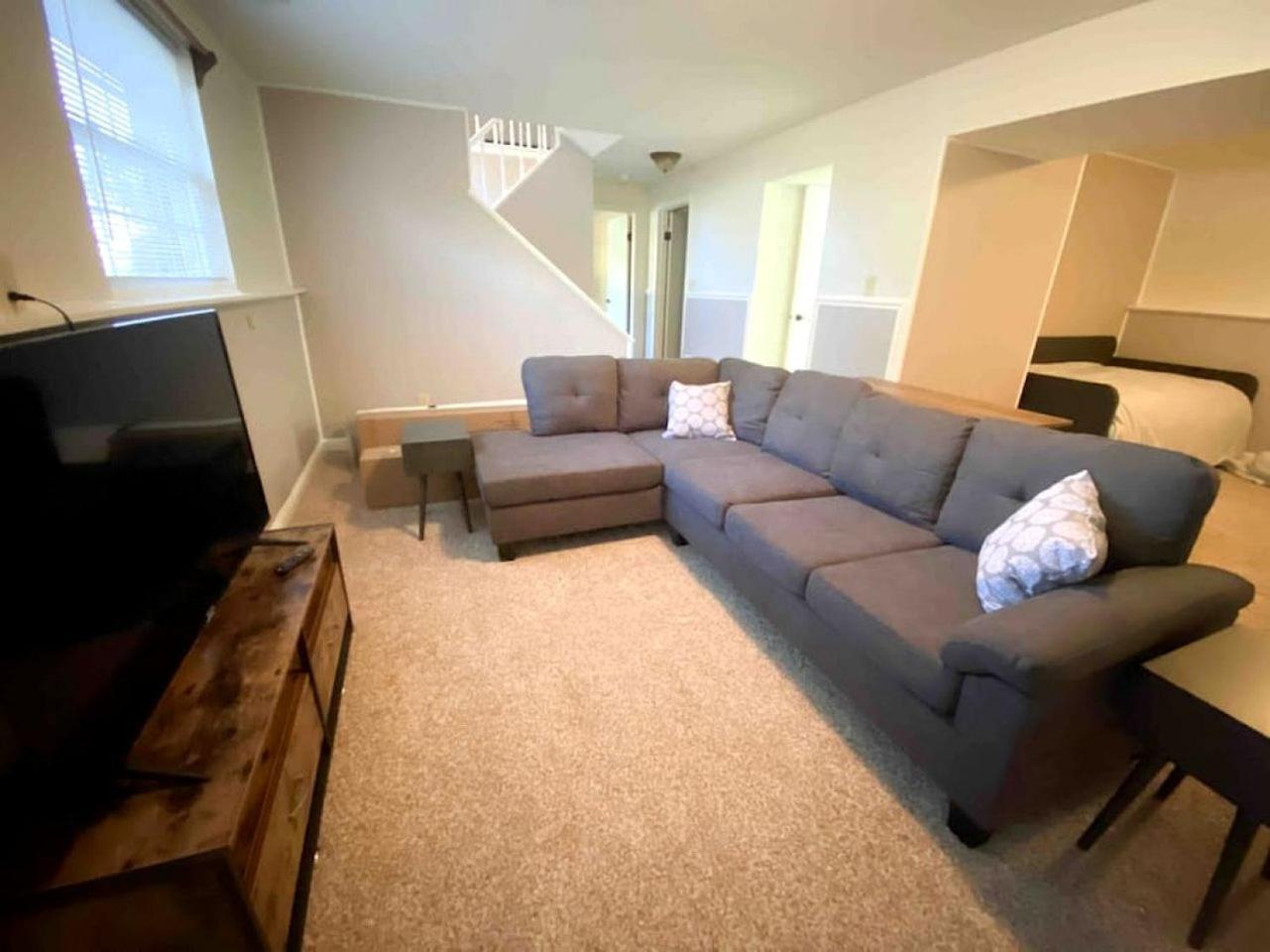 Splendid With Fire It And Backyard In Nc Holiday home