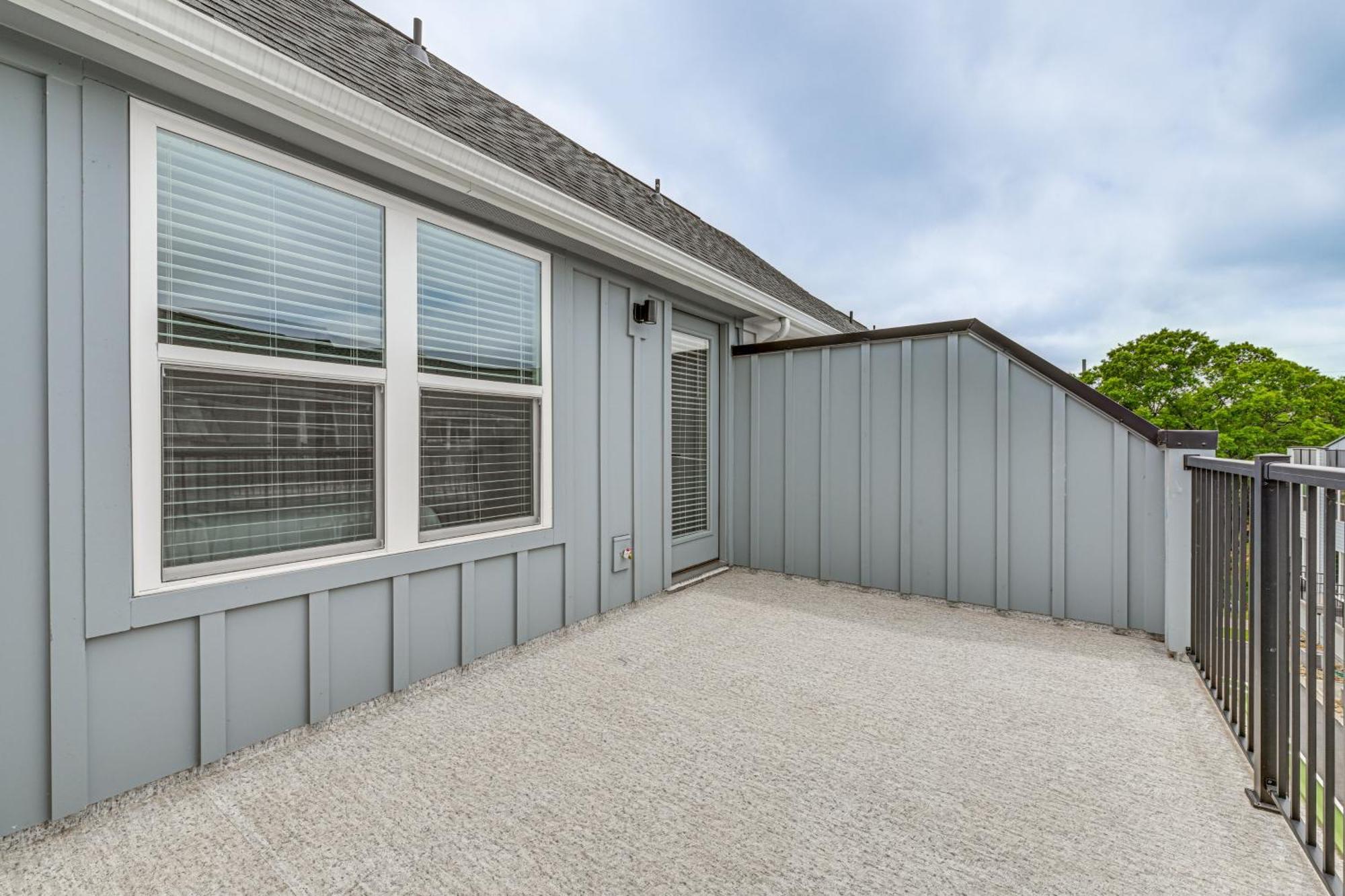 Holiday home Walk To Music Factory Townhome With Rooftop Deck! Charlotte