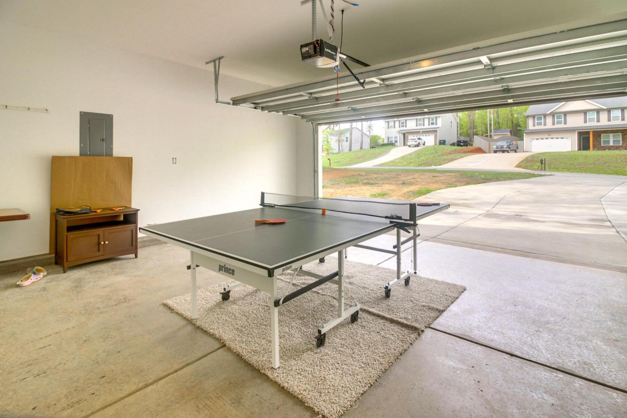 Holiday home And Play In Family With Deck Charlotte