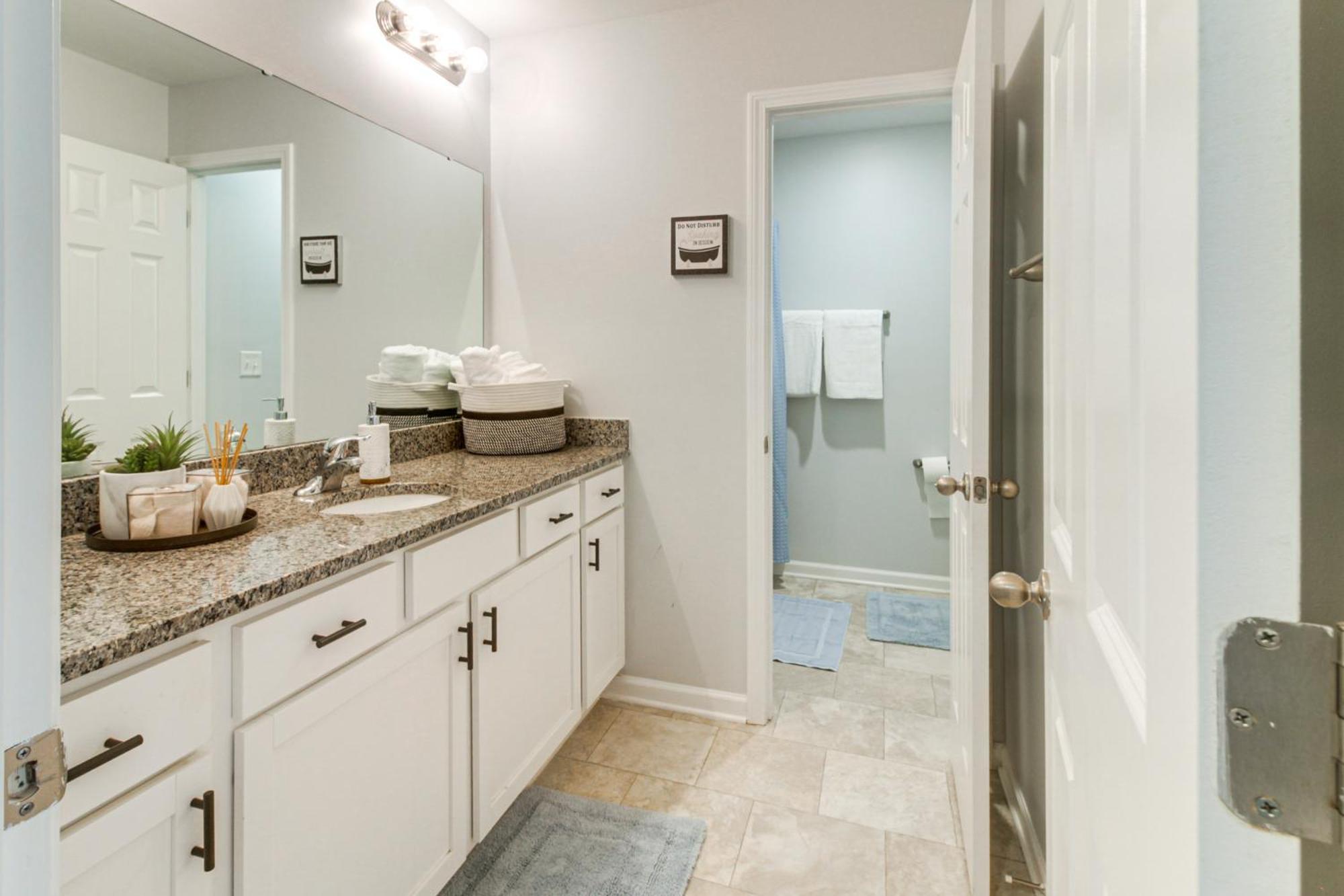 And Play In Family With Deck Holiday home *