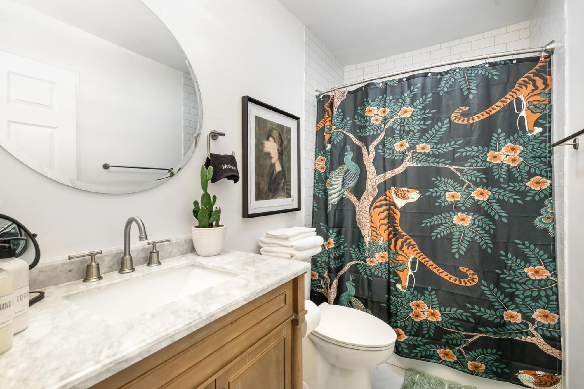 Walkable Trendy Hideout For Foodies - 3br-2ba Holiday home *