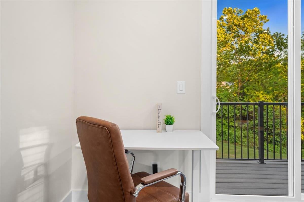 Holiday home 4br Townhouse King Bed Rooftop Uptown Clt Charlotte