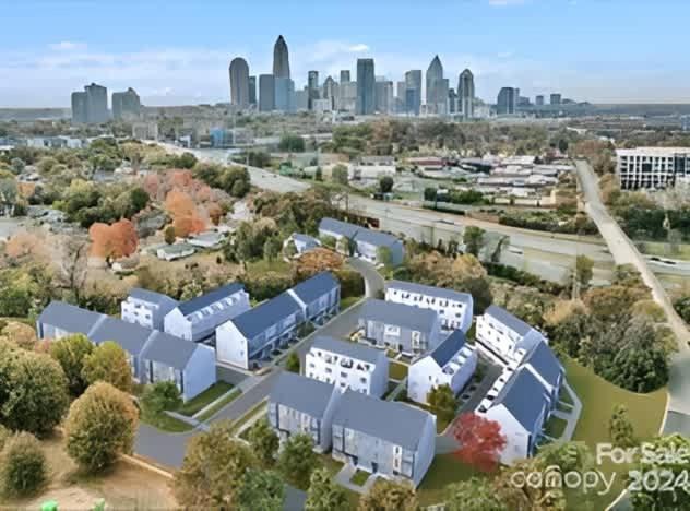 Holiday home 4br Townhouse King Bed Rooftop Uptown Clt *