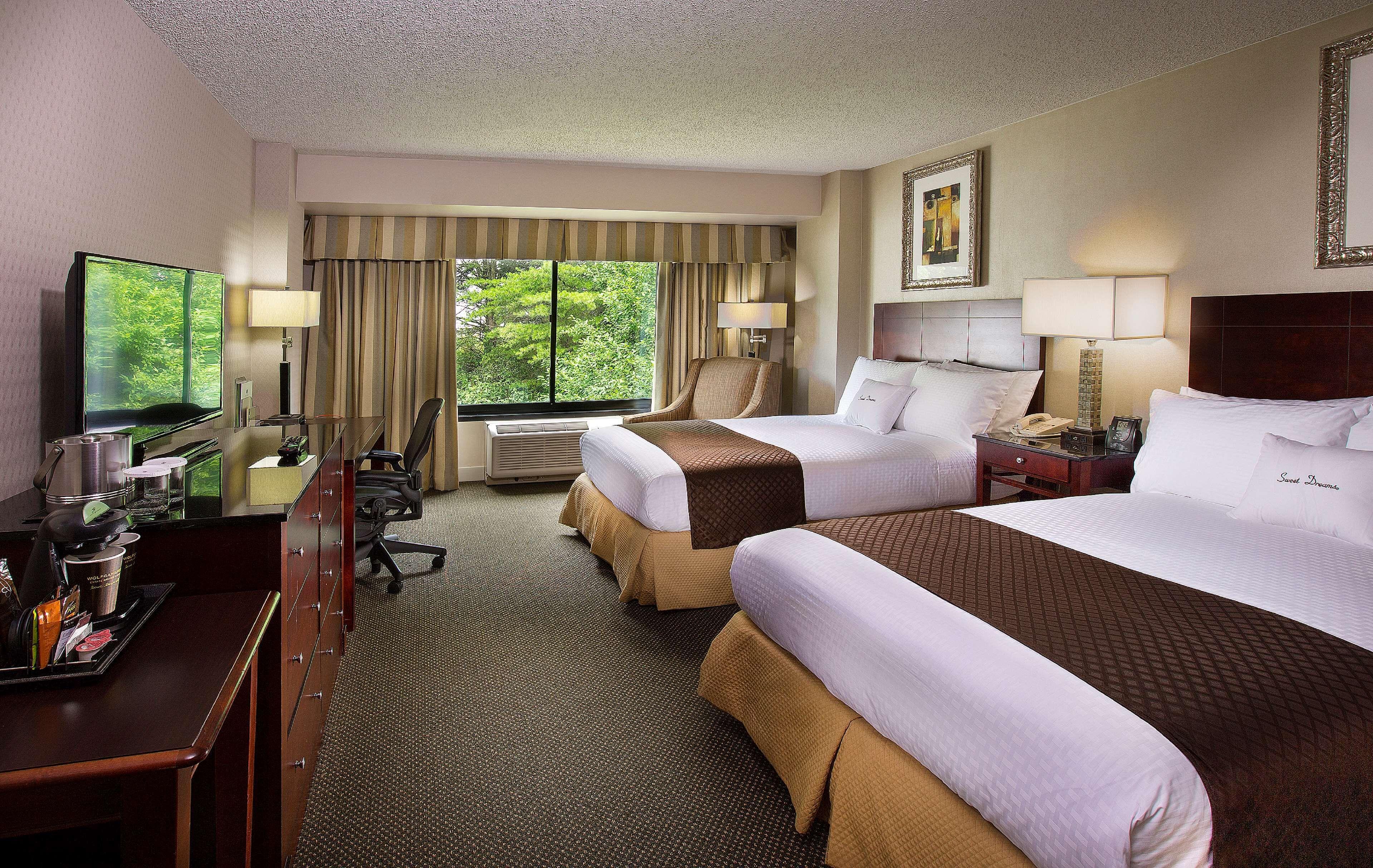 Doubletree By Hilton Airport Charlotte