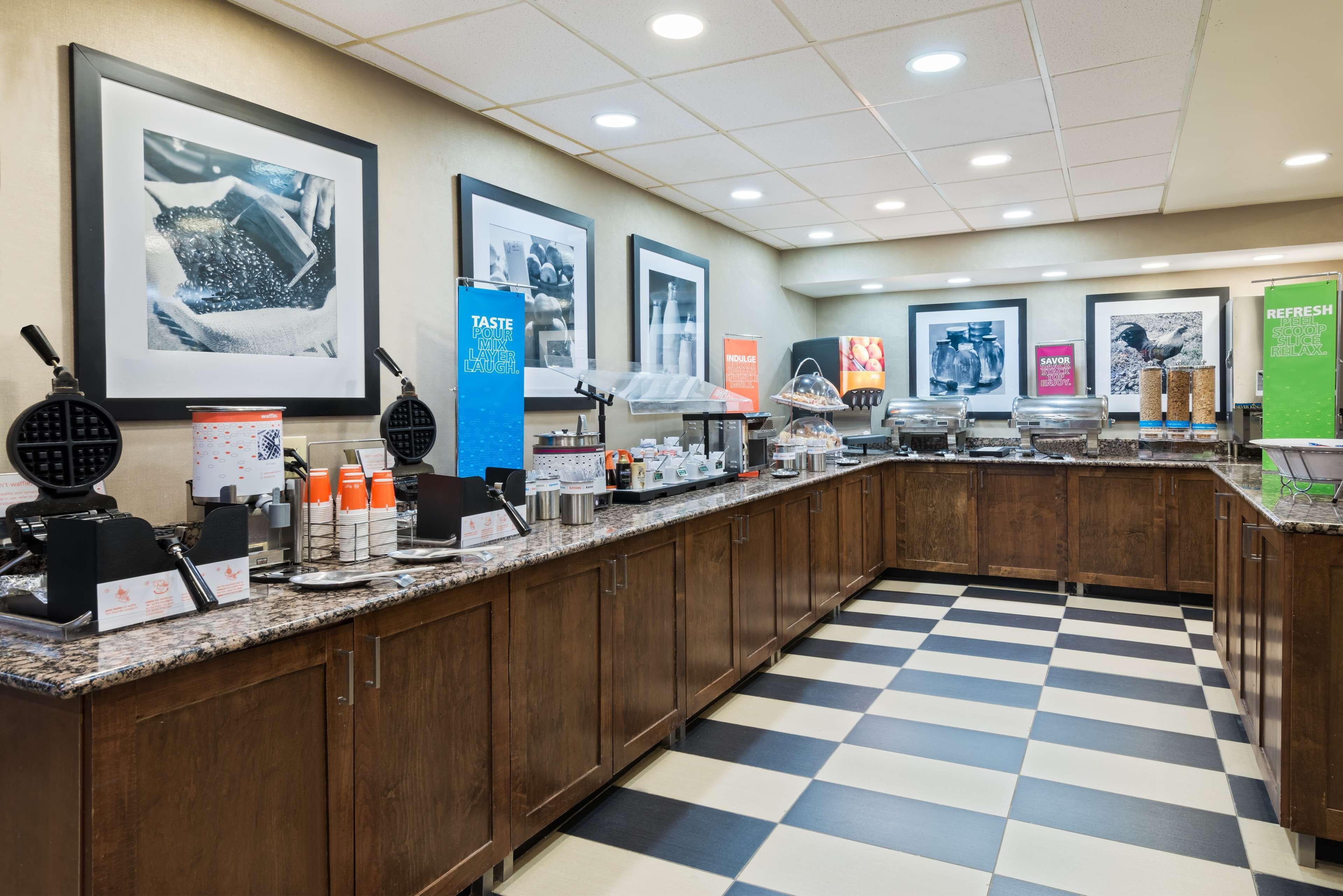 Hampton Place Hotel 3*