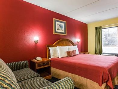 Rodeway Inn Charlotte North End Inn