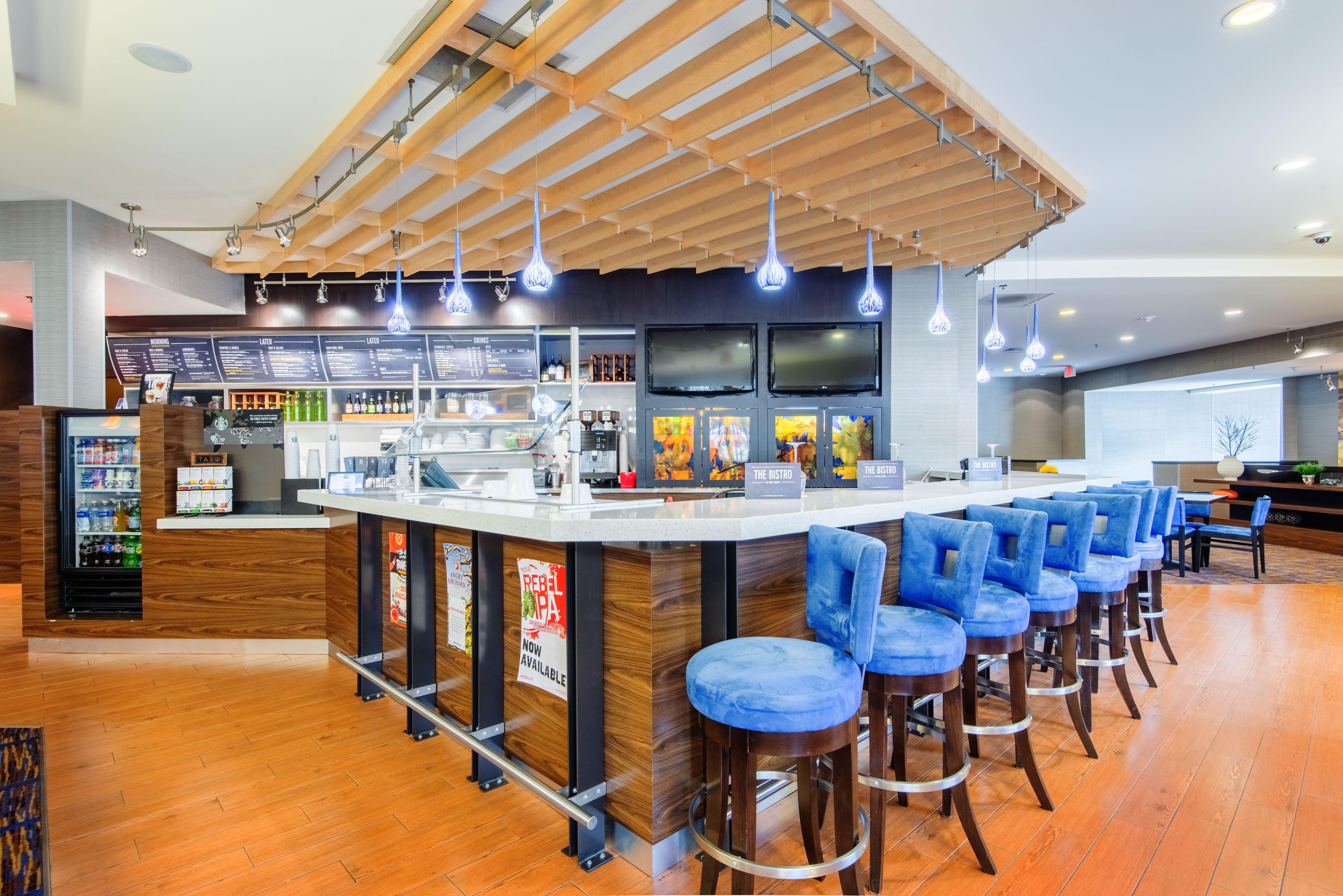 Courtyard By Marriott Airport Loso 3*