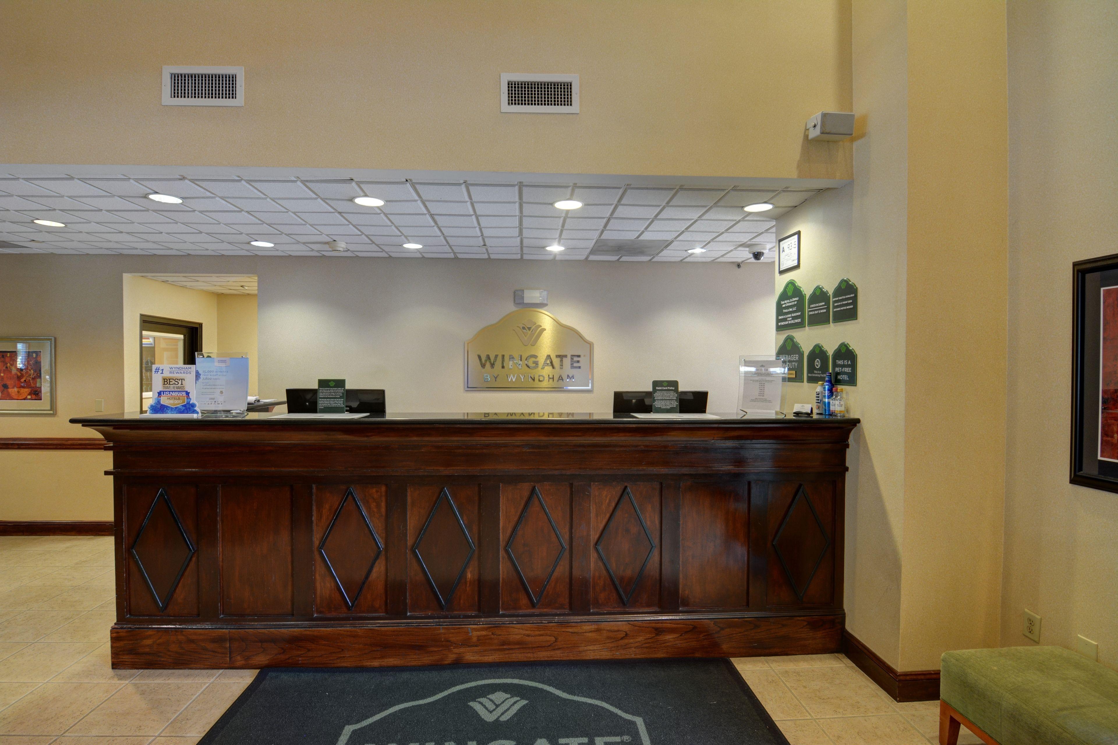 Spark By Hilton Tyvola I-77 Charlotte