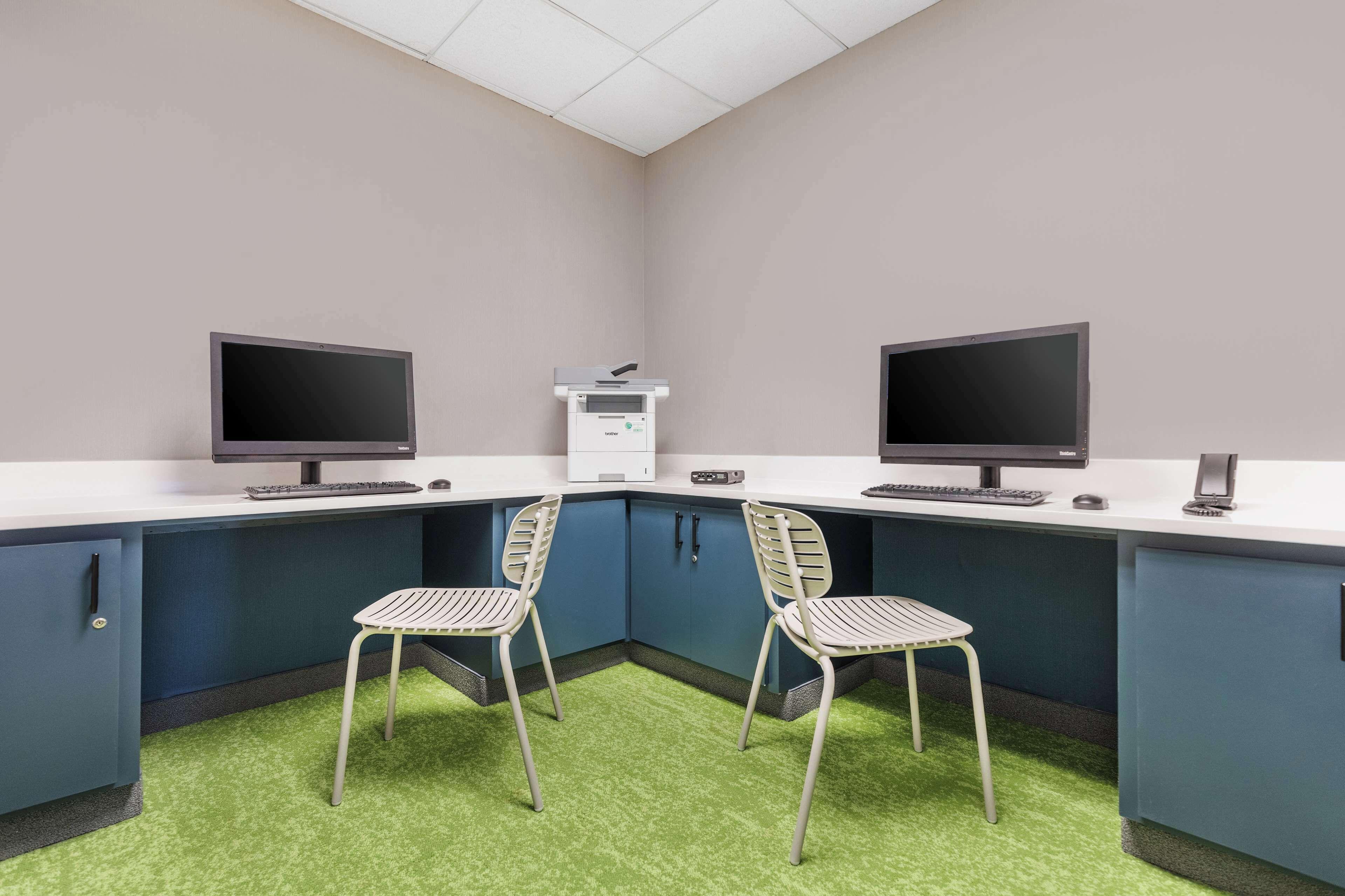 Hotel Spark By Hilton Tyvola I-77