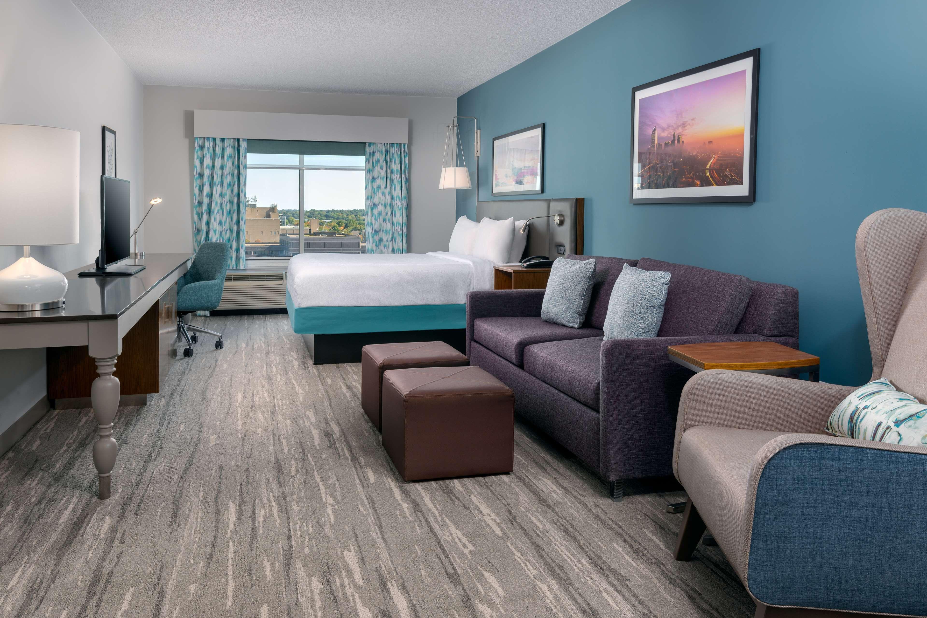 Hilton Garden Uptown Hotel 3*