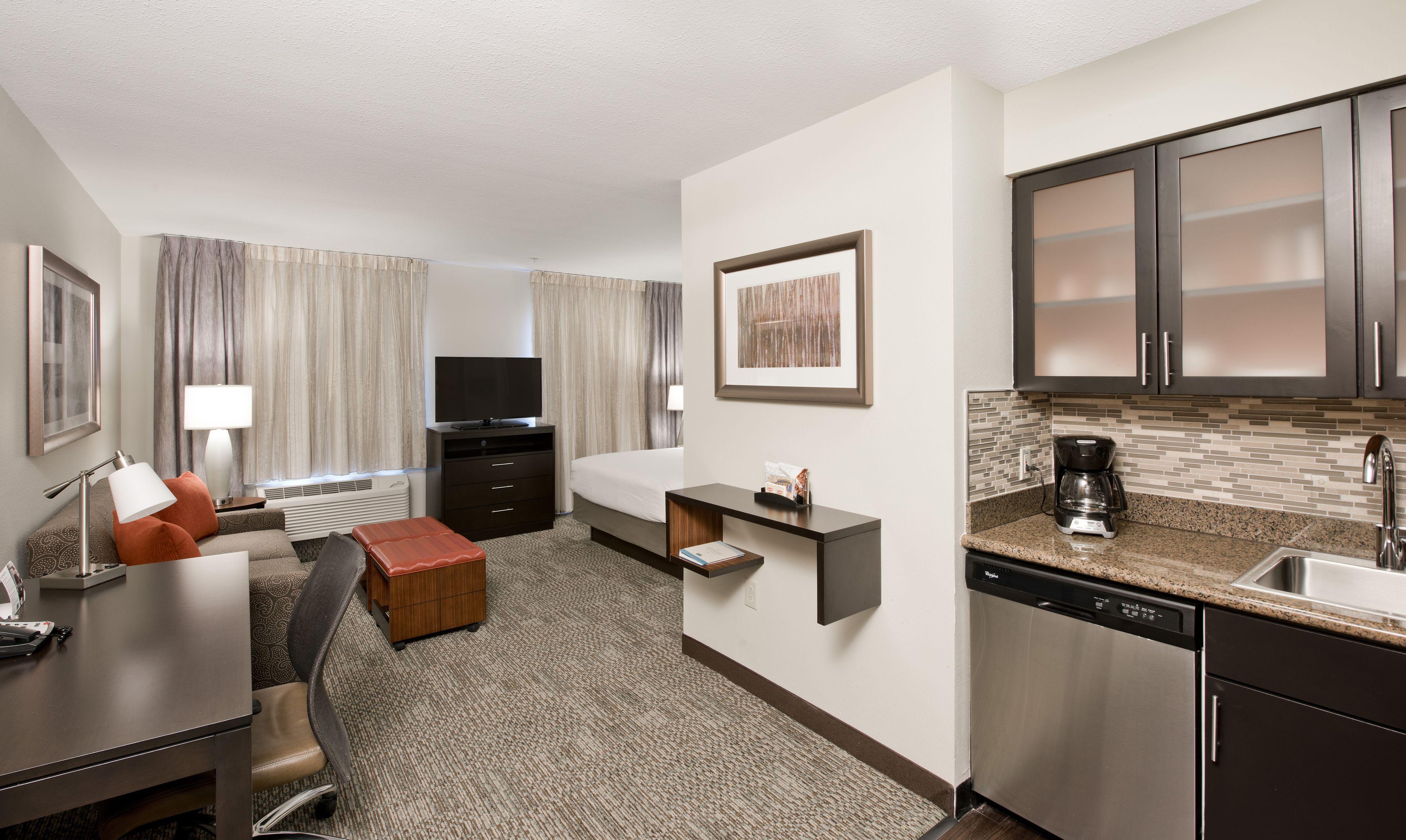 Staybridge - Ballantyne By Ihg 3*