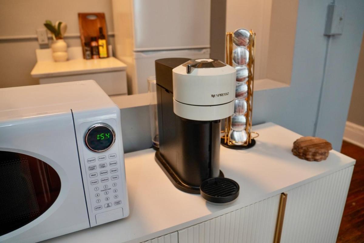 Apartment Uptown Funk Getaway With Parking & Walk To Stadiums, Nightlife *