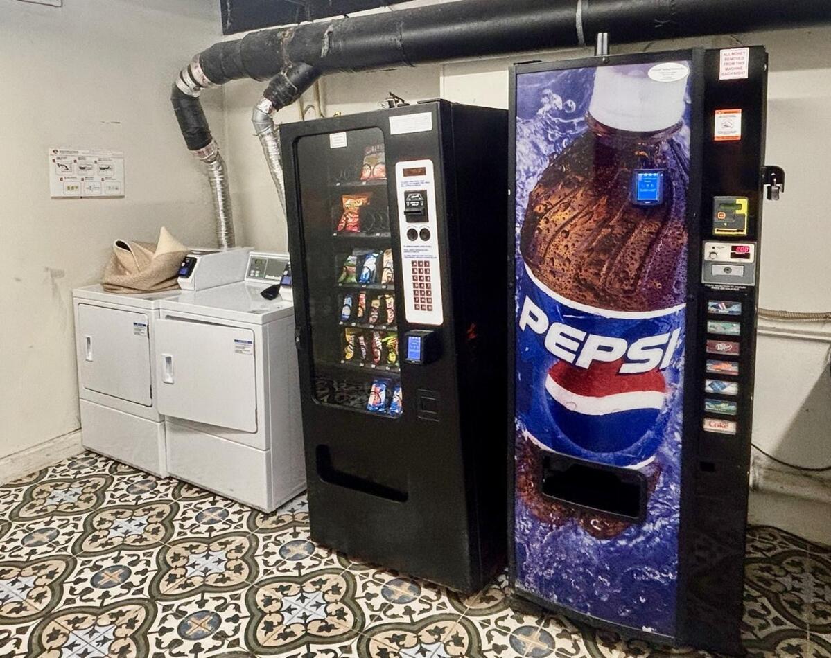 Apartment Uptown Funk Getaway With Parking & Walk To Stadiums, Nightlife Charlotte